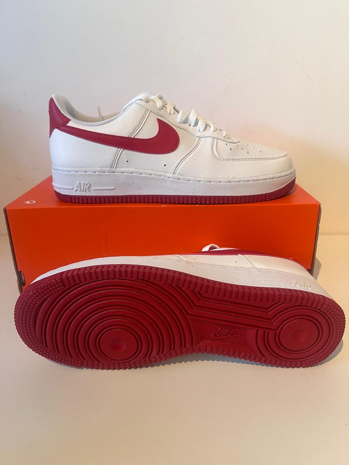 Nike Air Force 1 weiss/rot, rote Sohle, Größe wählbar