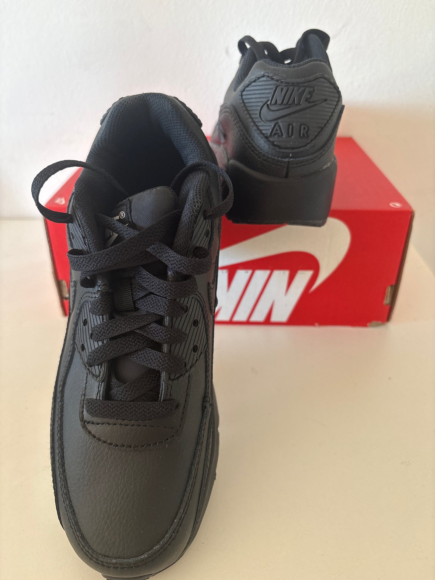 Nike Air Max 90 in schwarz Gr. 36,5