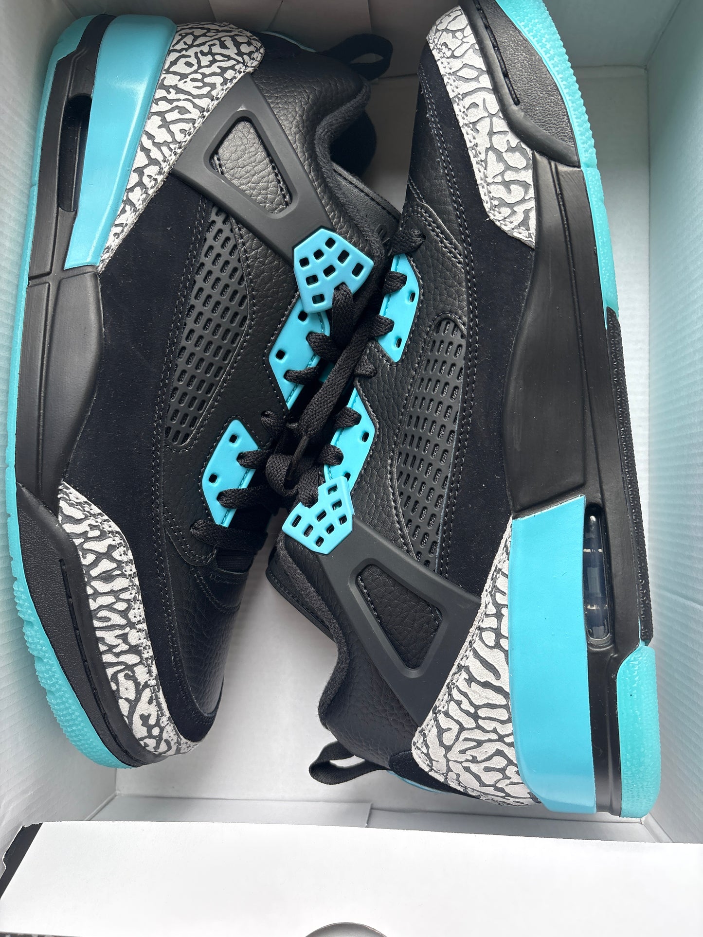 Nike Jordan Spizike Low, in blau/schwarz, Größe wählbar