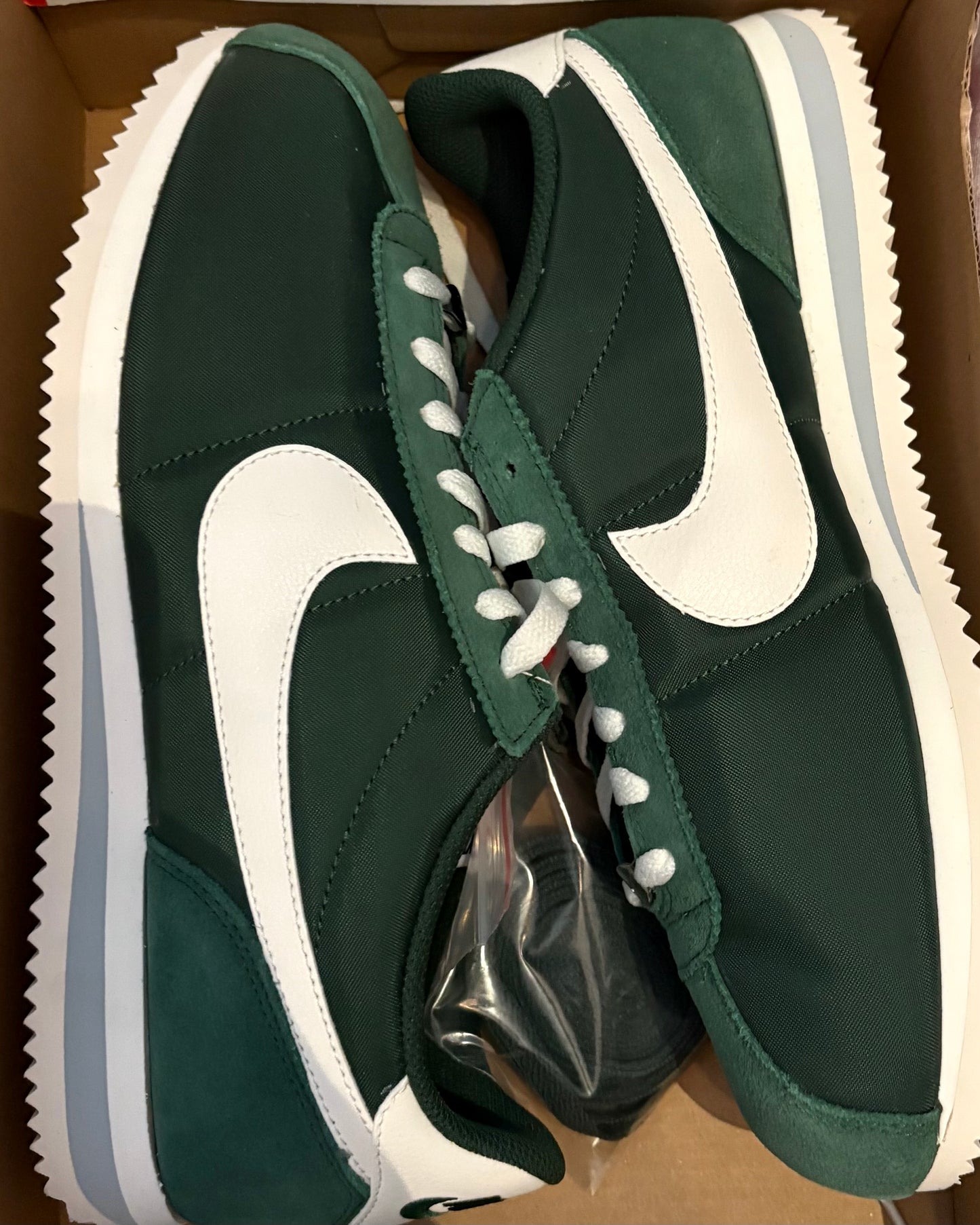 Nike Cortez grün/weiss, Größe wählbar