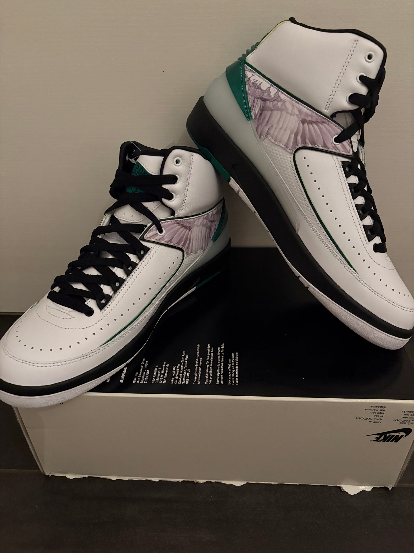 Air Jordan 2 Retro weiss/grün mit Muster, Größe 42