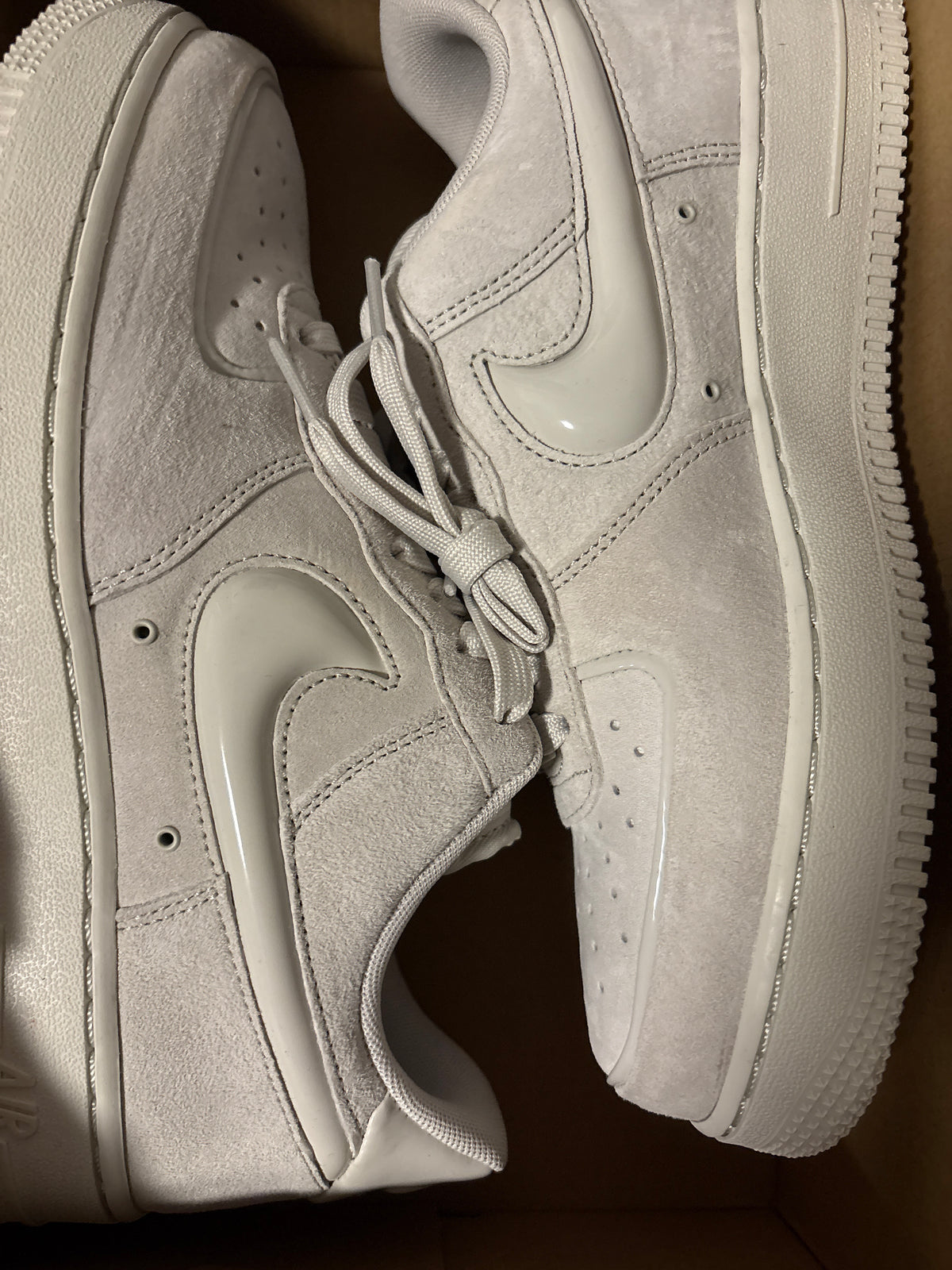 Nike Air Force 1, Gr. 38,5 grau/dickes Logo