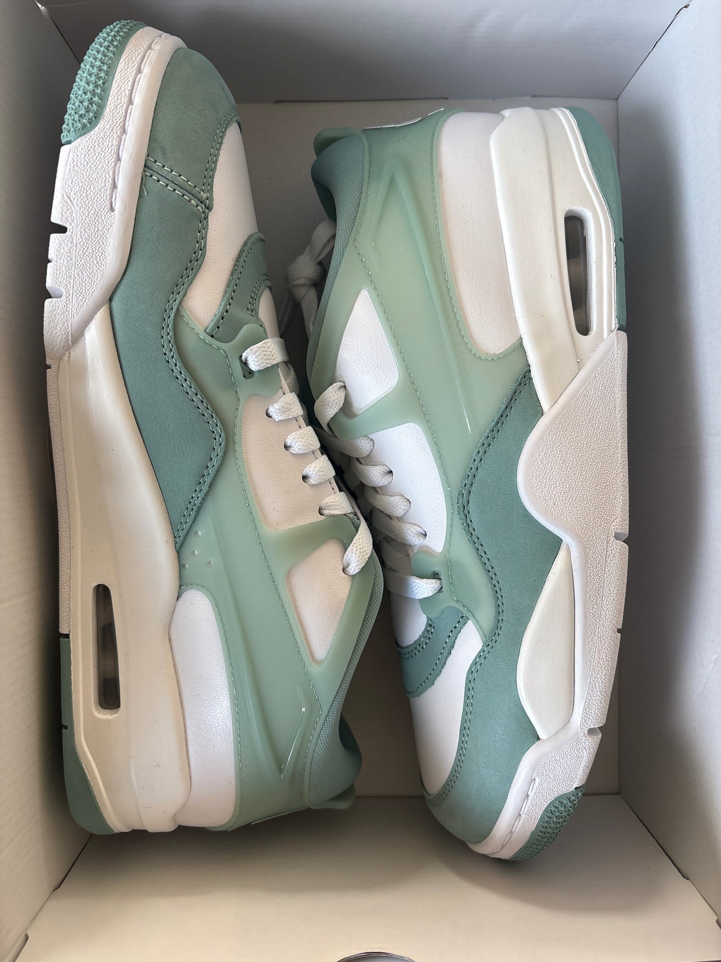 Nike AIR Jordan 4 RM in weiss/grünton, Größe wählbar