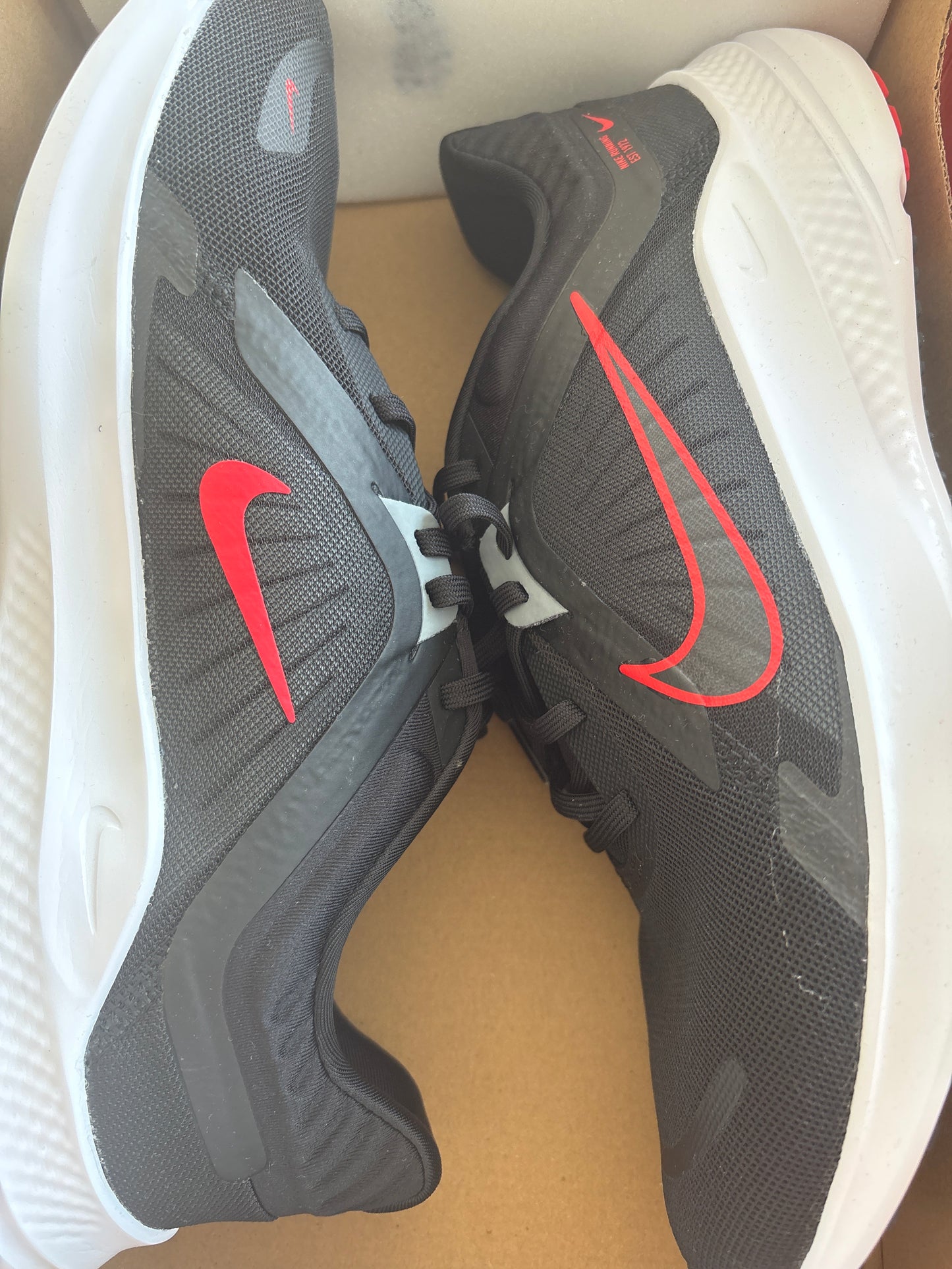 Nike Quest 5, Größe 44