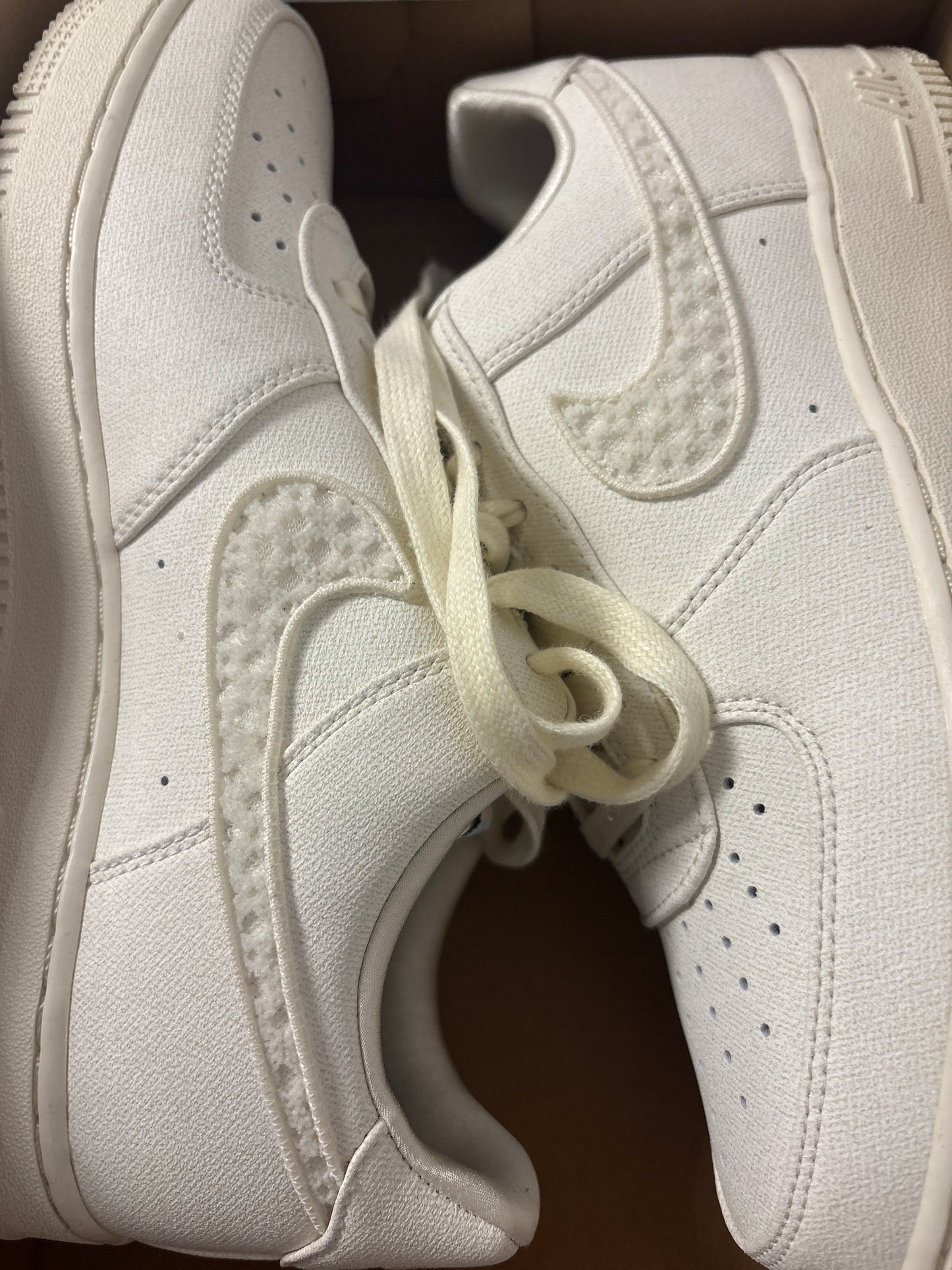 Nike Air Force 1 cremeton, Größe 40