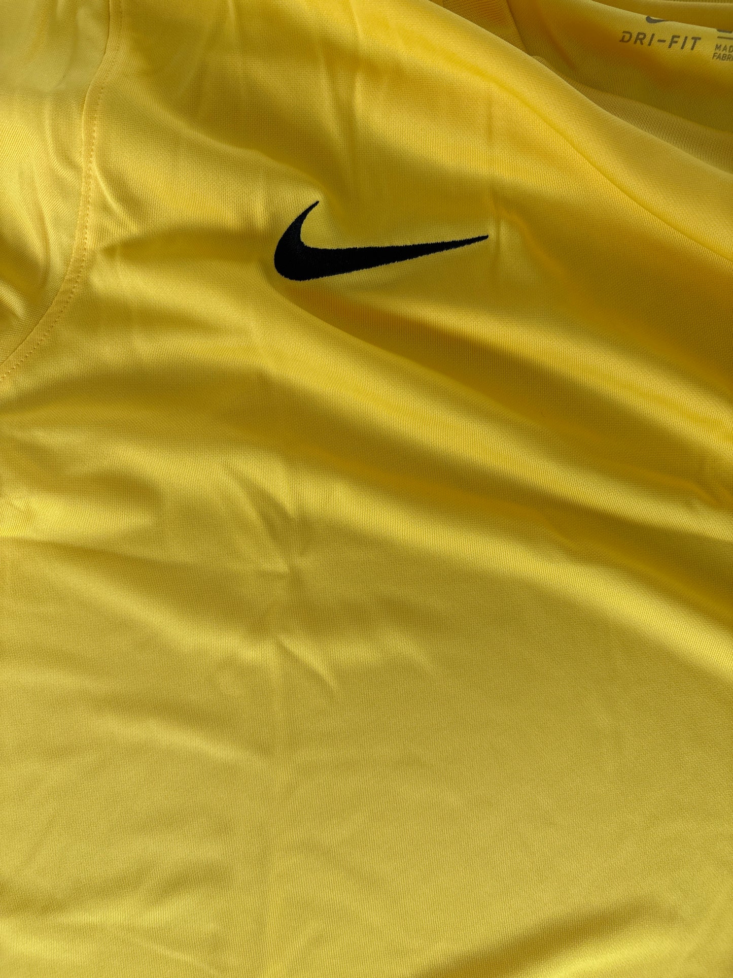 Nike Langarmshirt Training, Größe wählbar in gelb