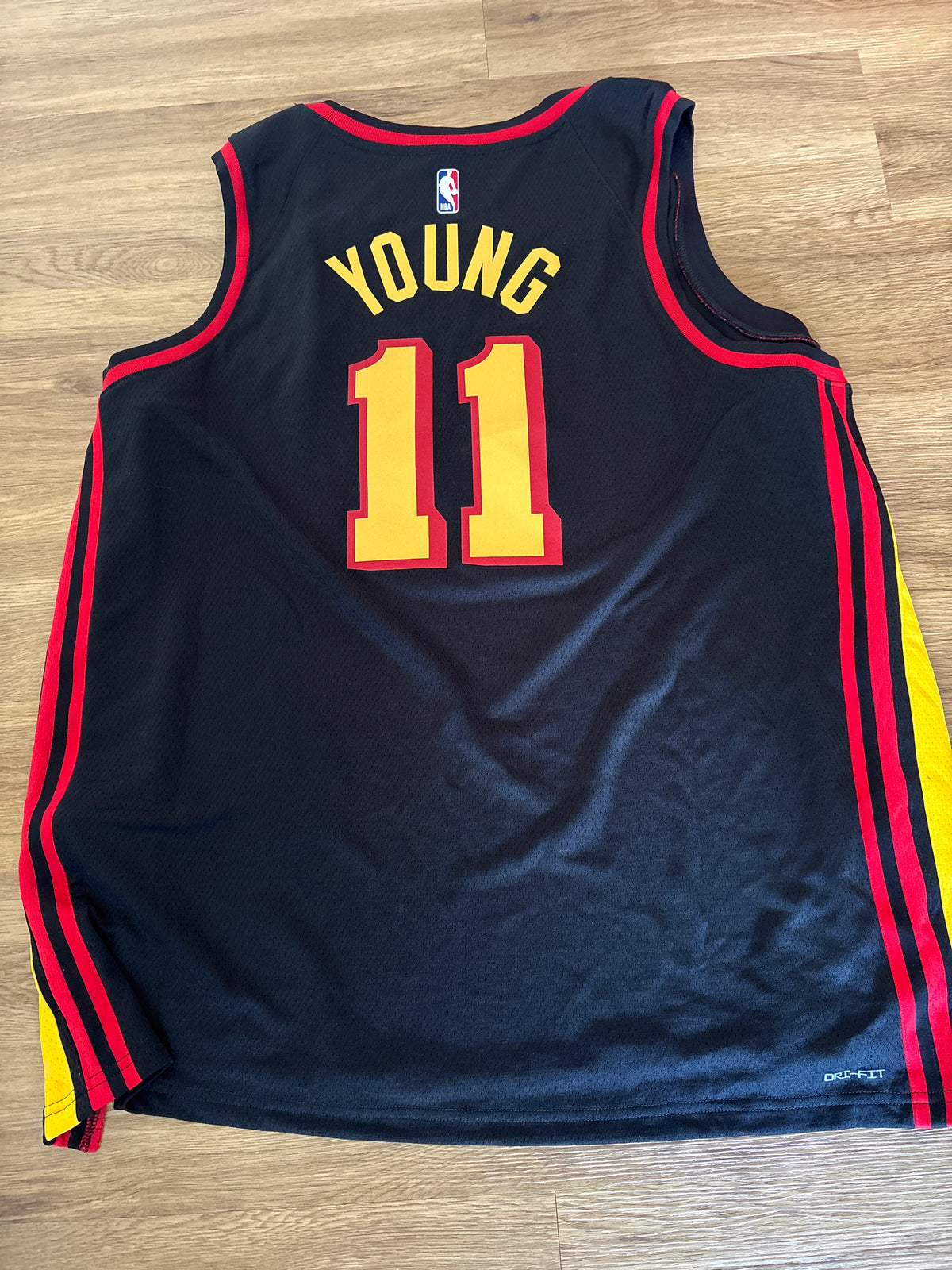Nike NBA Trikot Atlanta Hawks, Größe wählbar , schwarz/gelb/rot