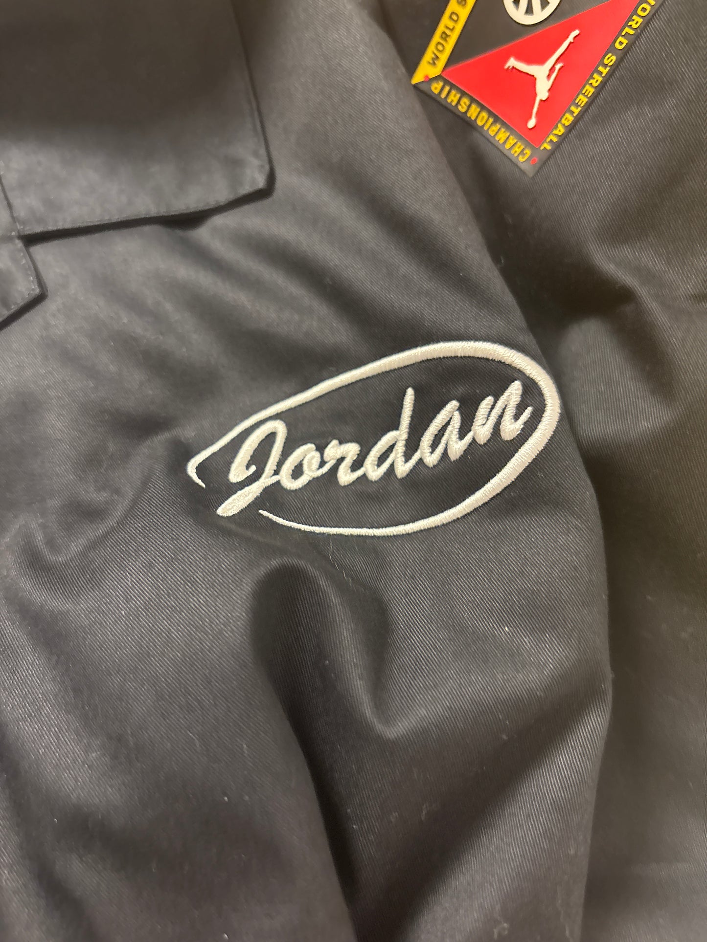 Nike Jordan Sommerhemd in schwarz/rot, Größe wählbar