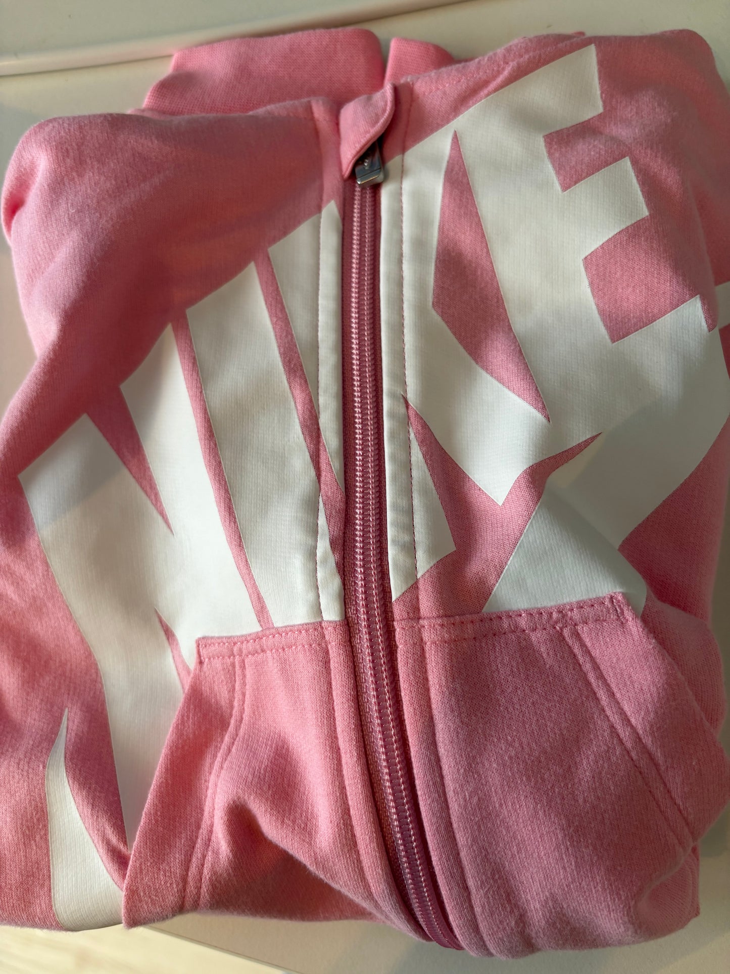 Nike Strampler für Neugeborene, Größe wählbar in rosa