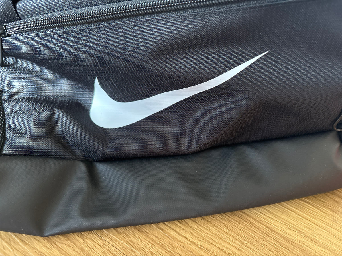 Nike Sporttasche schwarz klein