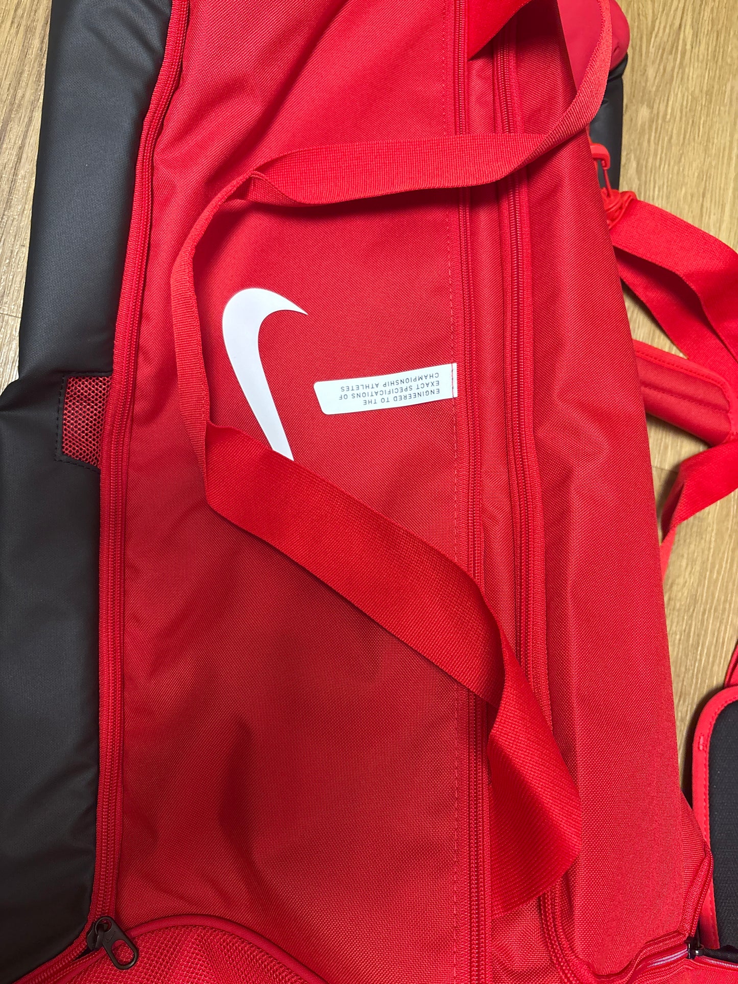Nike Sporttasche groß rot