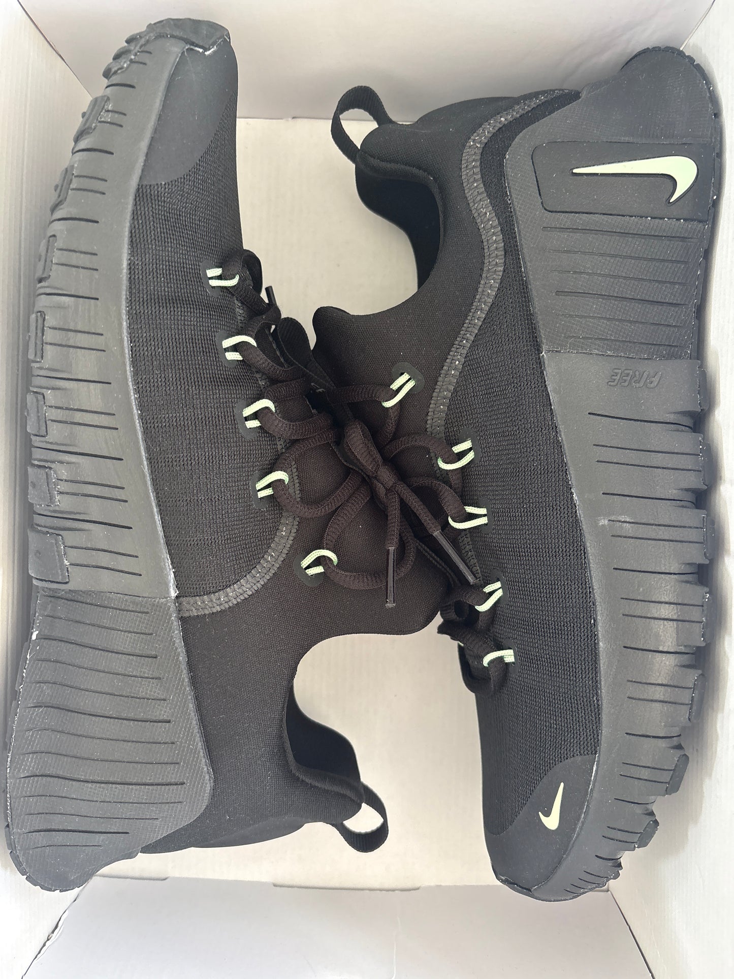 Nike Free Metcon 6, Größe 43 in schwarz