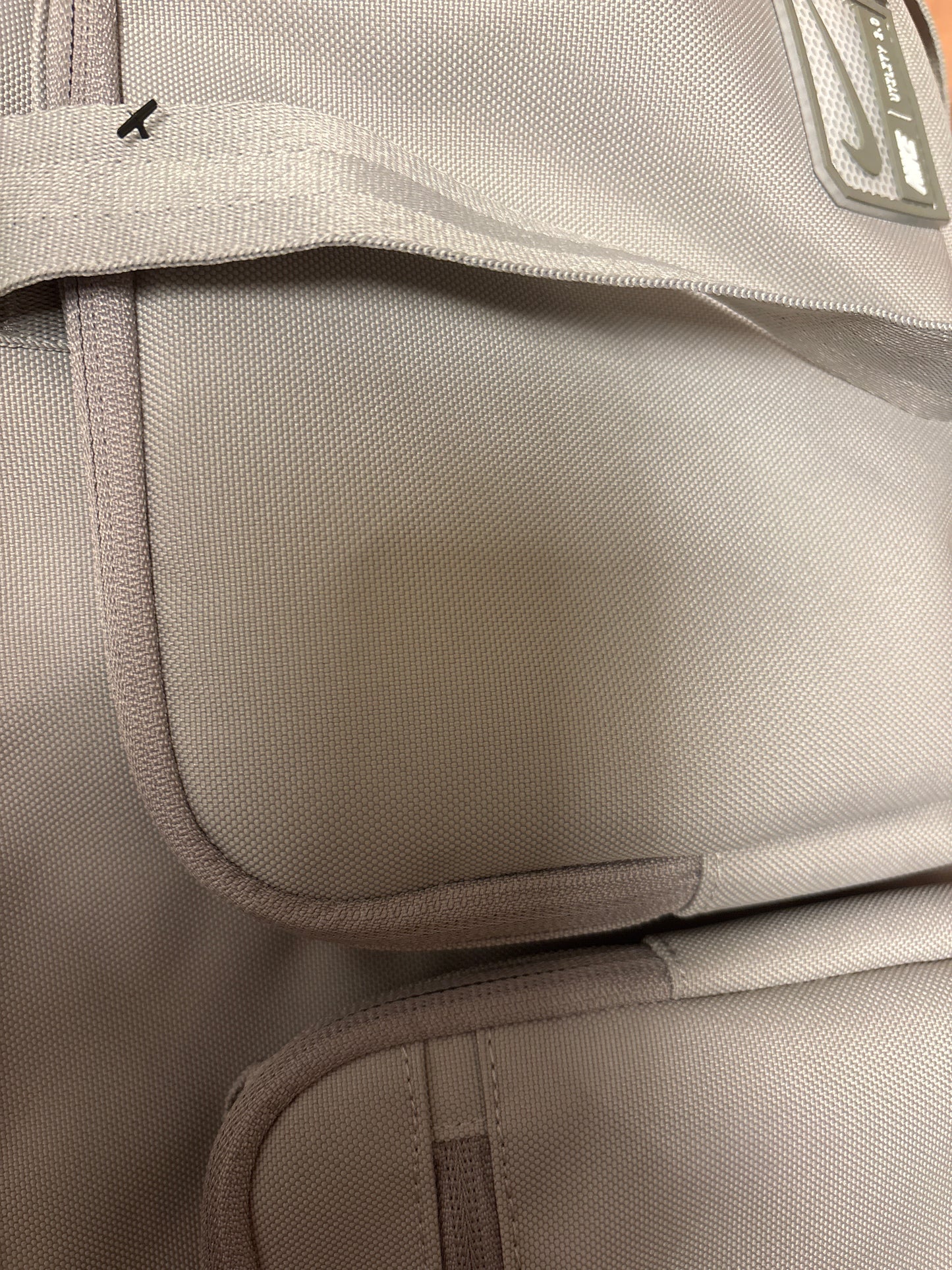 Nike Sporttasche groß grau