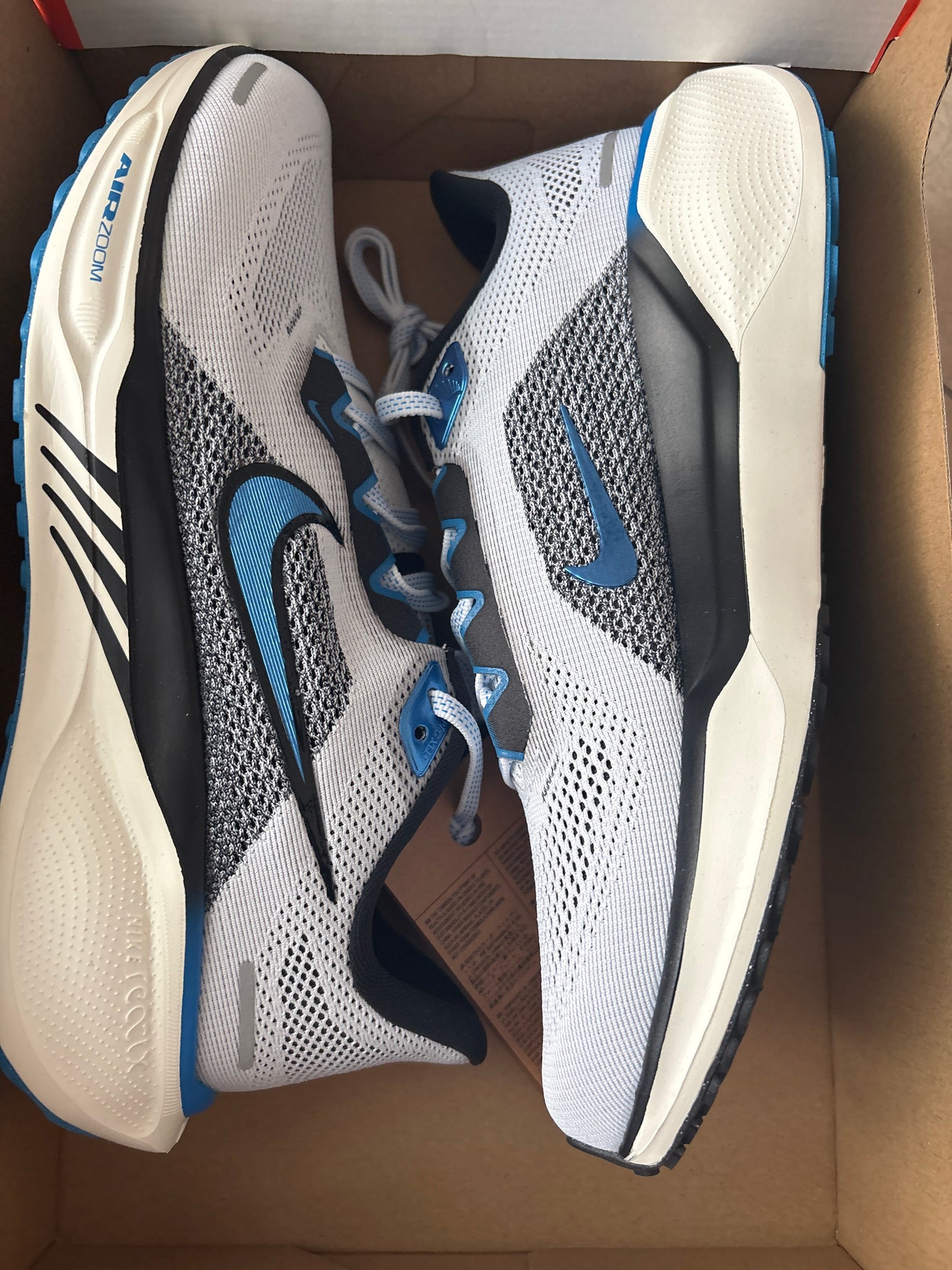 Nike Zoom Pegasus 41 schwarz/weiss/blau, Größe 48,5