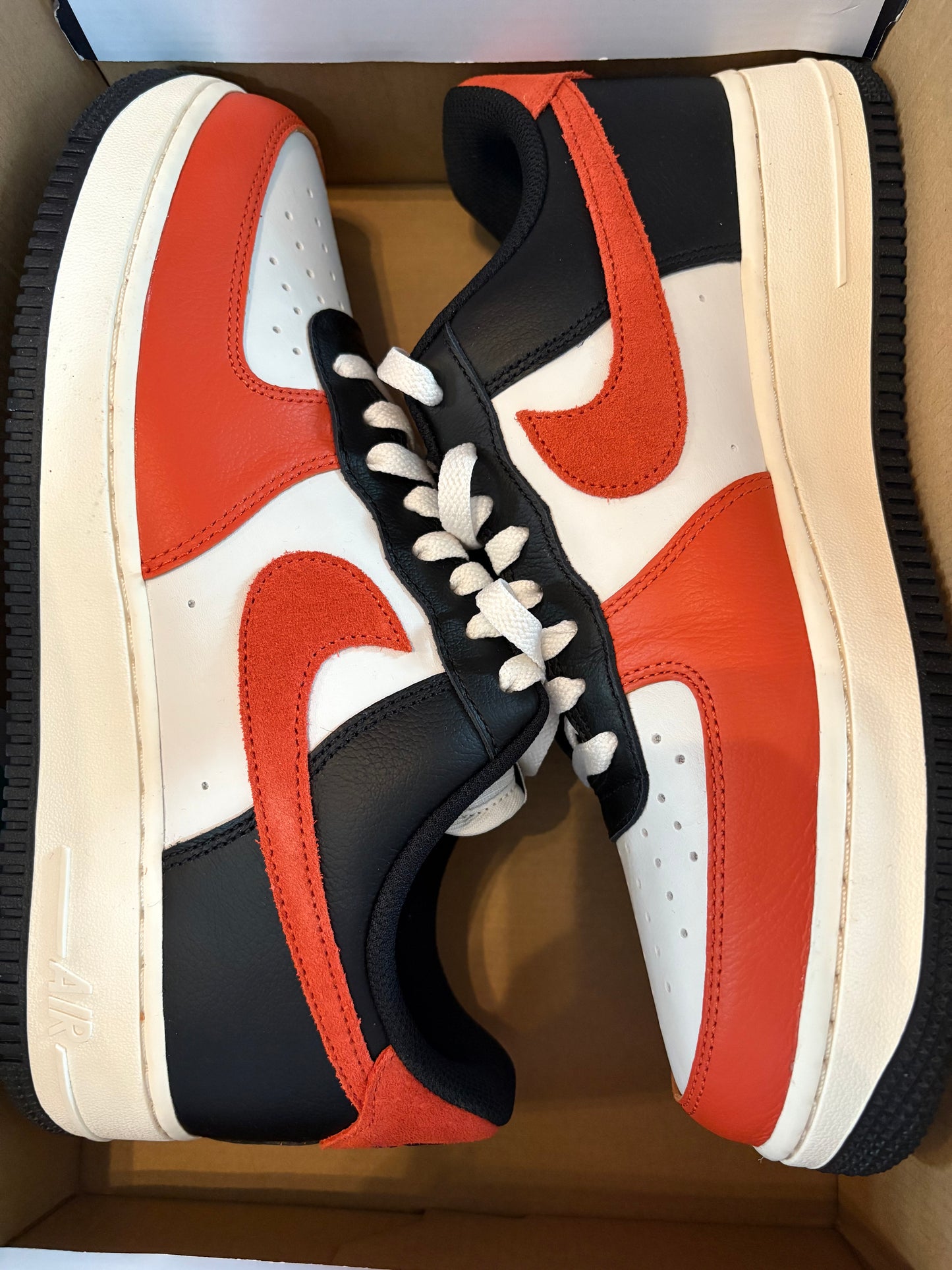 Nike Airforce 1 schwarz/orange/weiss in Größe wählbar