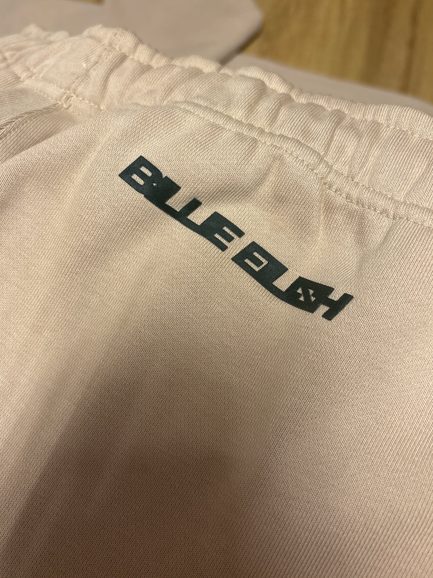 Nike x B.E. Jogginghose in beige, Größe M