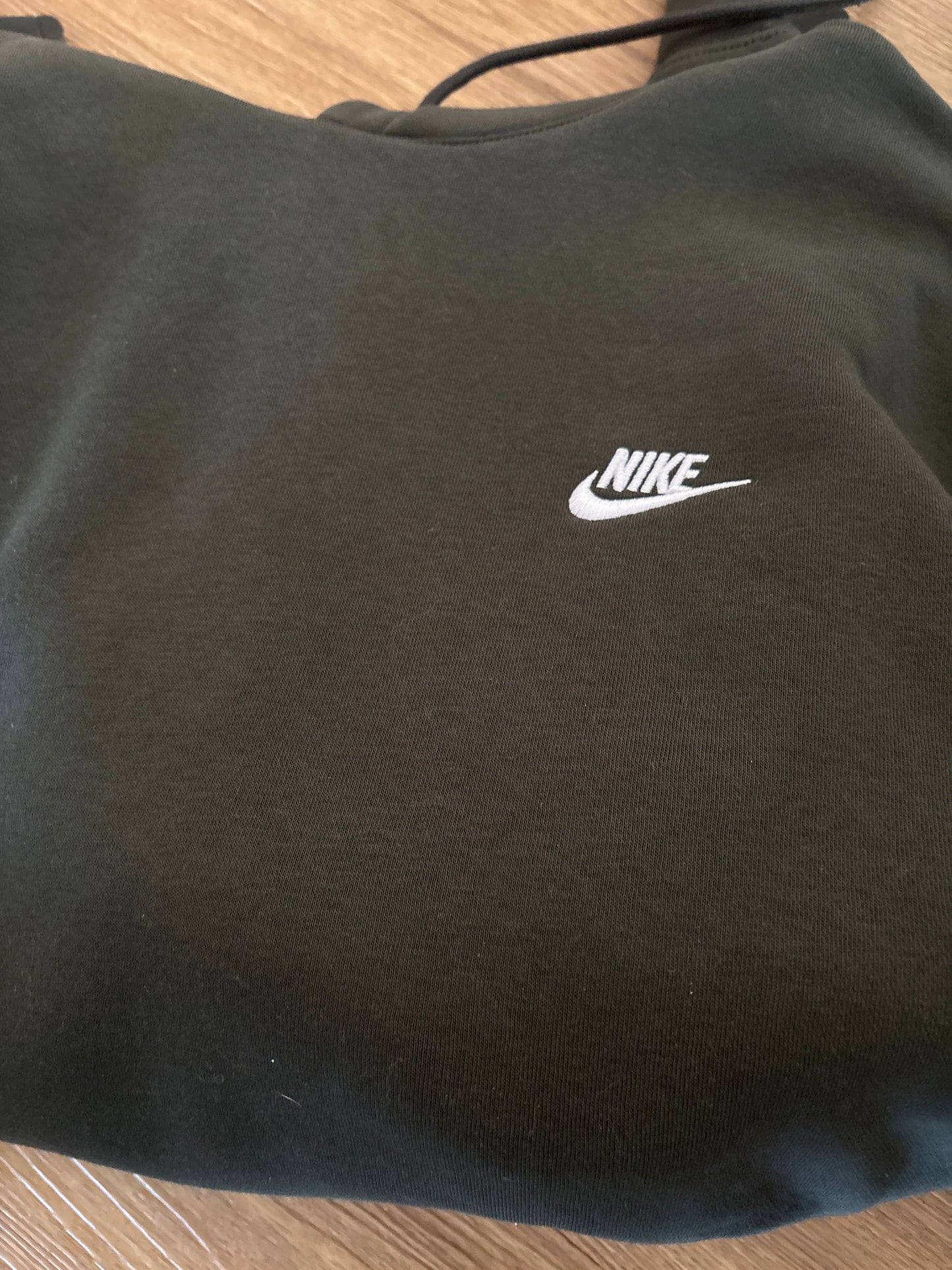 Nike Hoodie Größe M in dunkelgrün