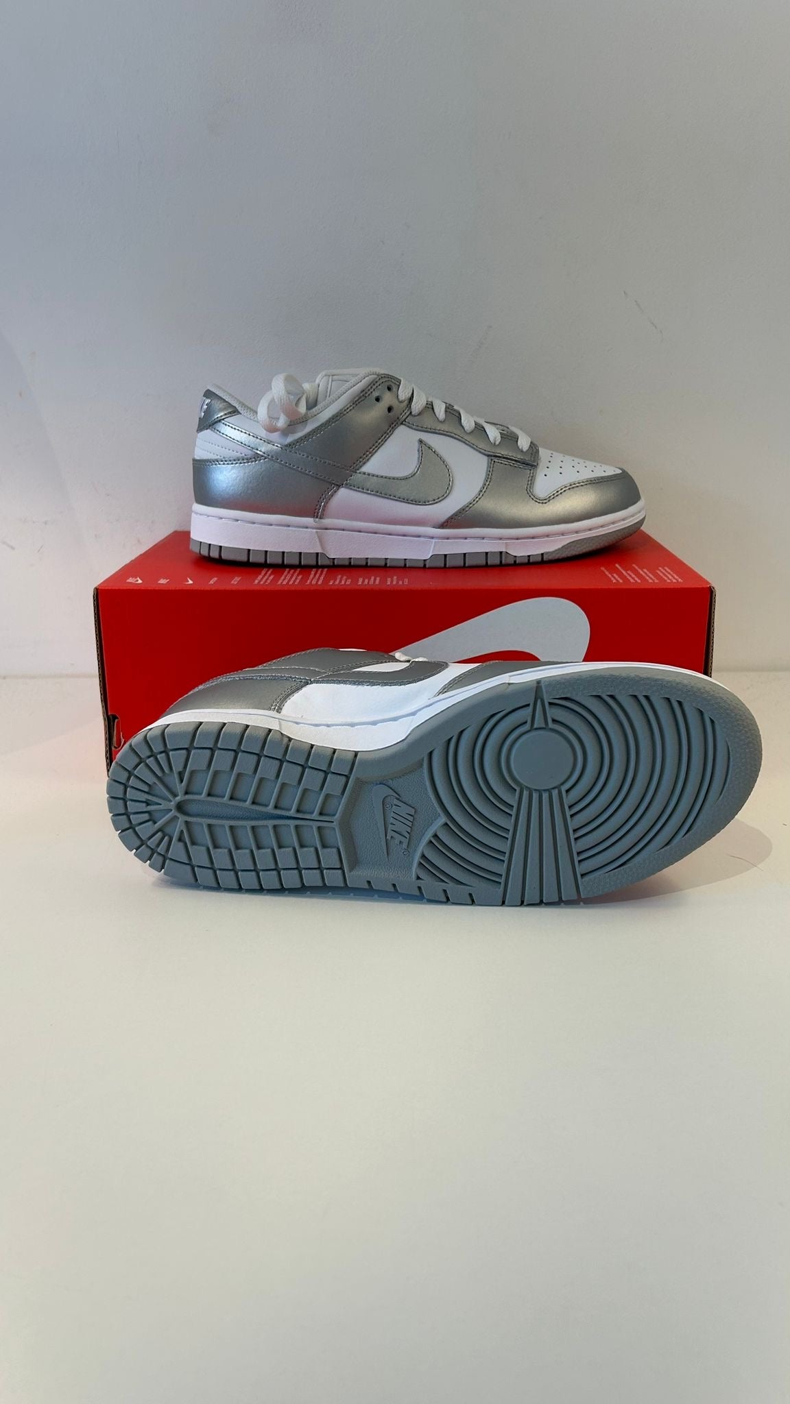 Nike Dunk low weiss/silber, Größe wählbar