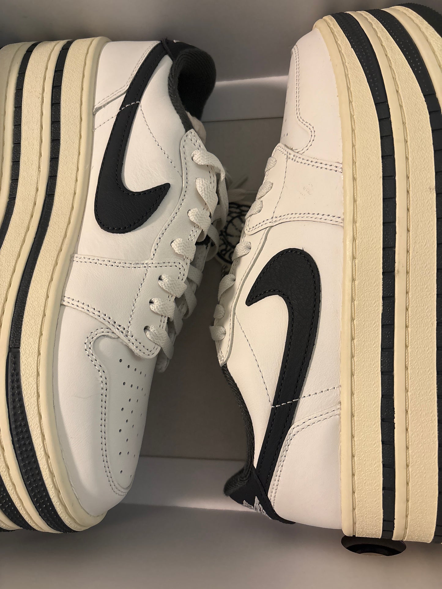 Nike Air Jordan 1 triple Stack, weiss/schwarz, Größe 42,5