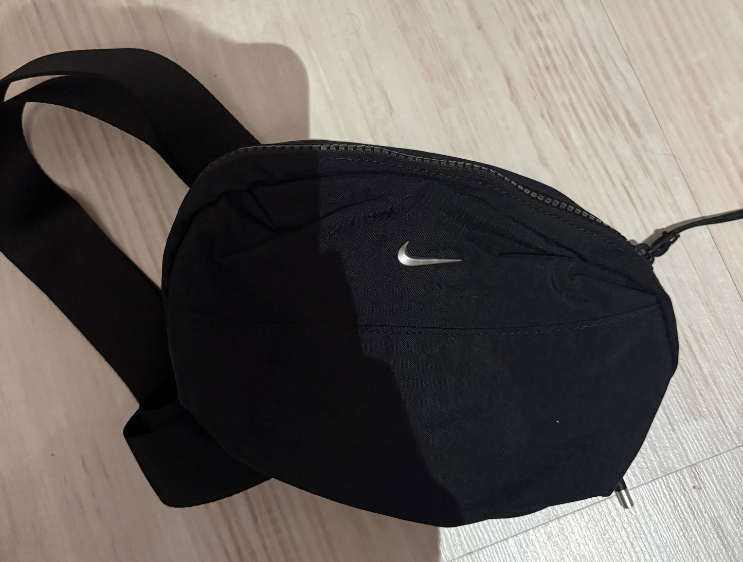 Nike Umhängetasche schwarz klein