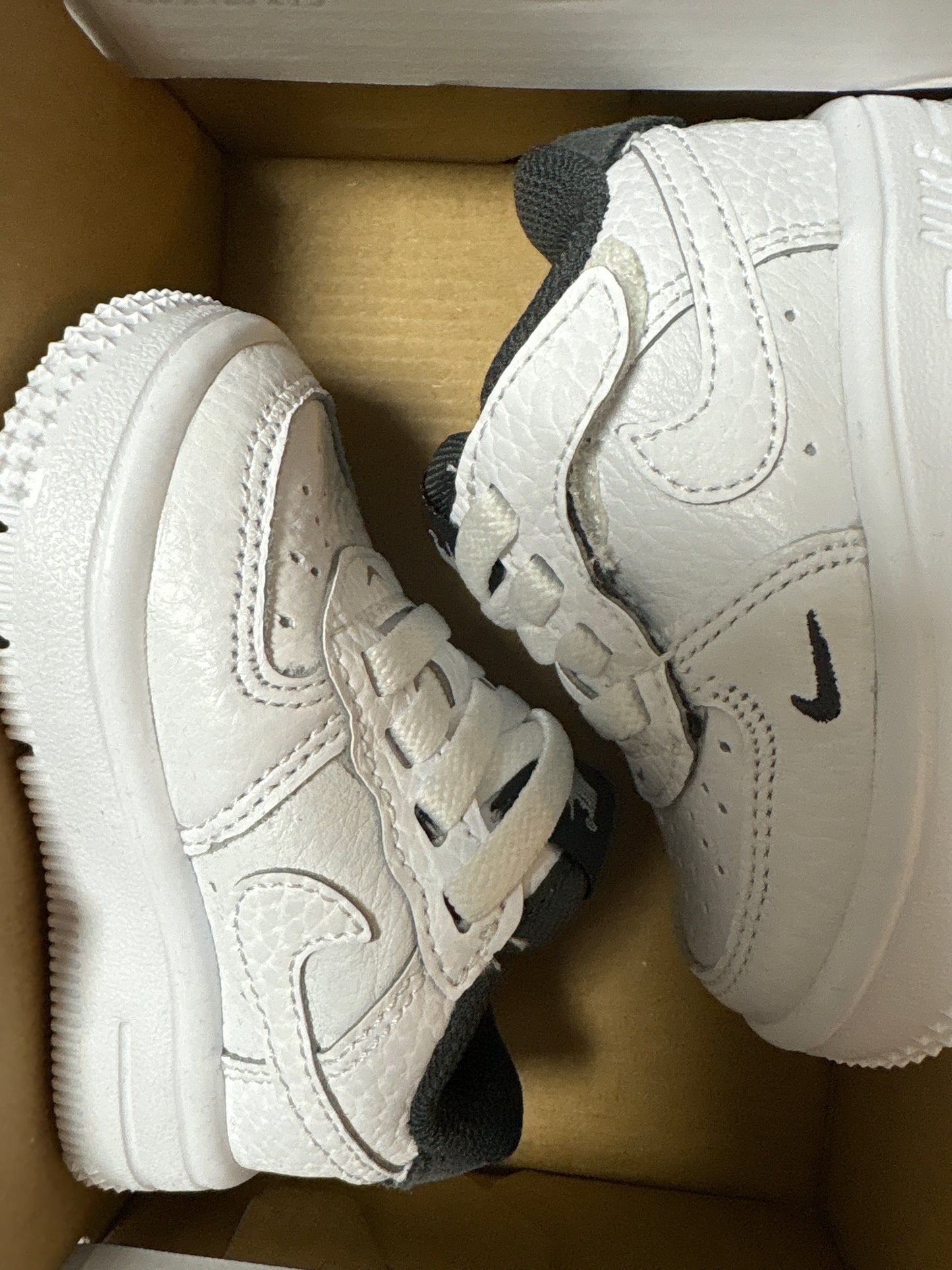 Nike Air Force 1, Gr. 18,5 in weiss/grün