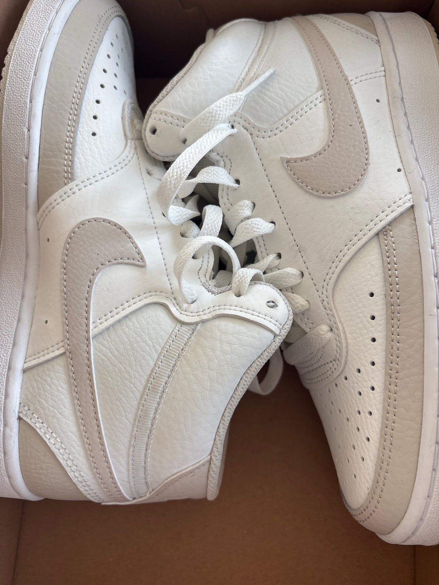 Nike Court Vision Mid , Gr. 37,5 in weiss/beige