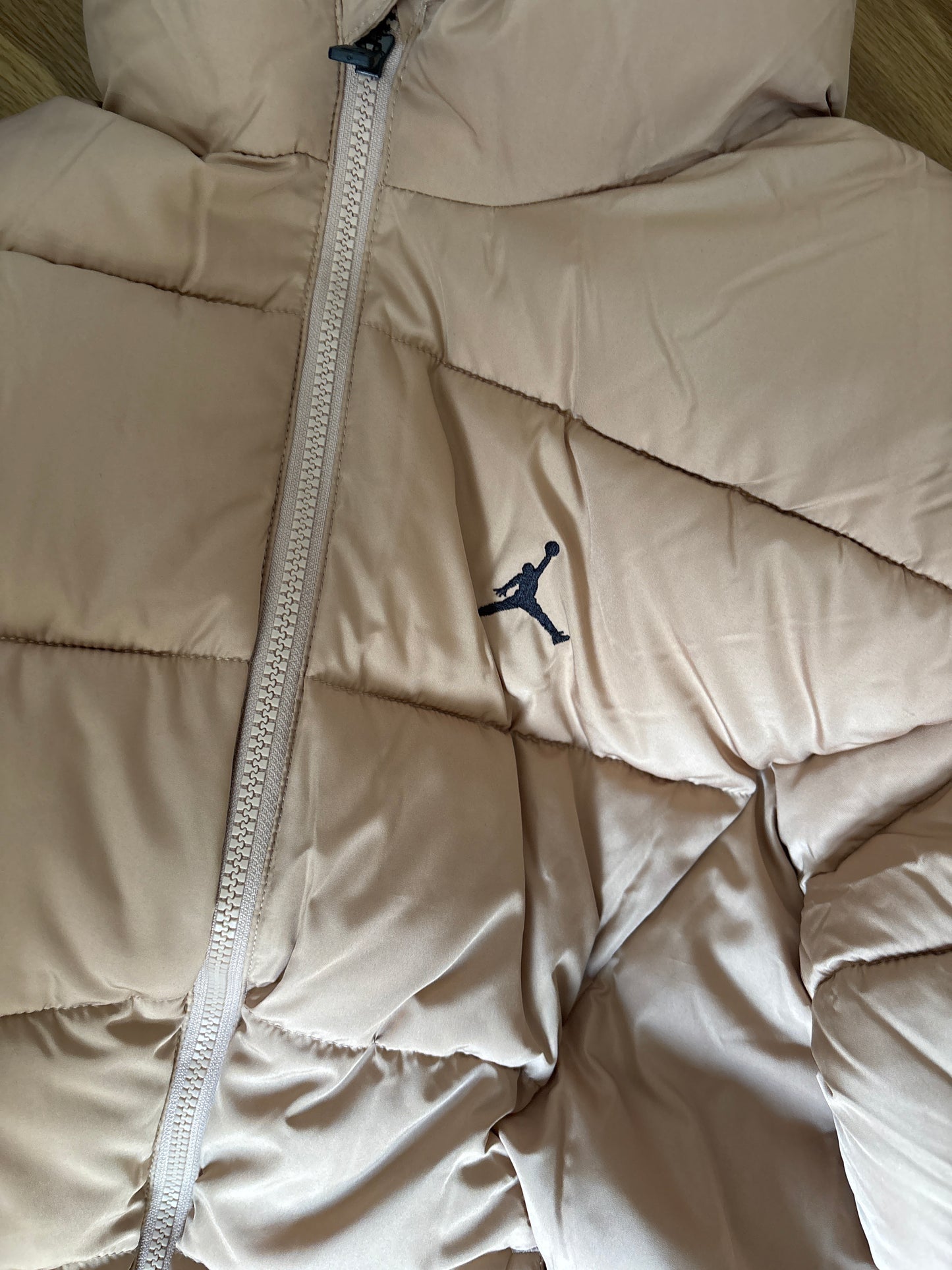 Nike Jordan Jacke Kinder beige/braun, Größe wählbar