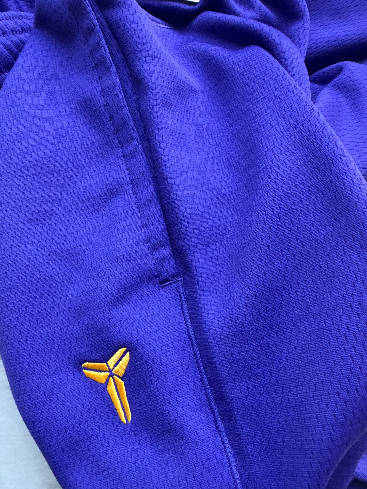 Nike Kobe Bryant Jogginghose, Lila, Größe wählbar