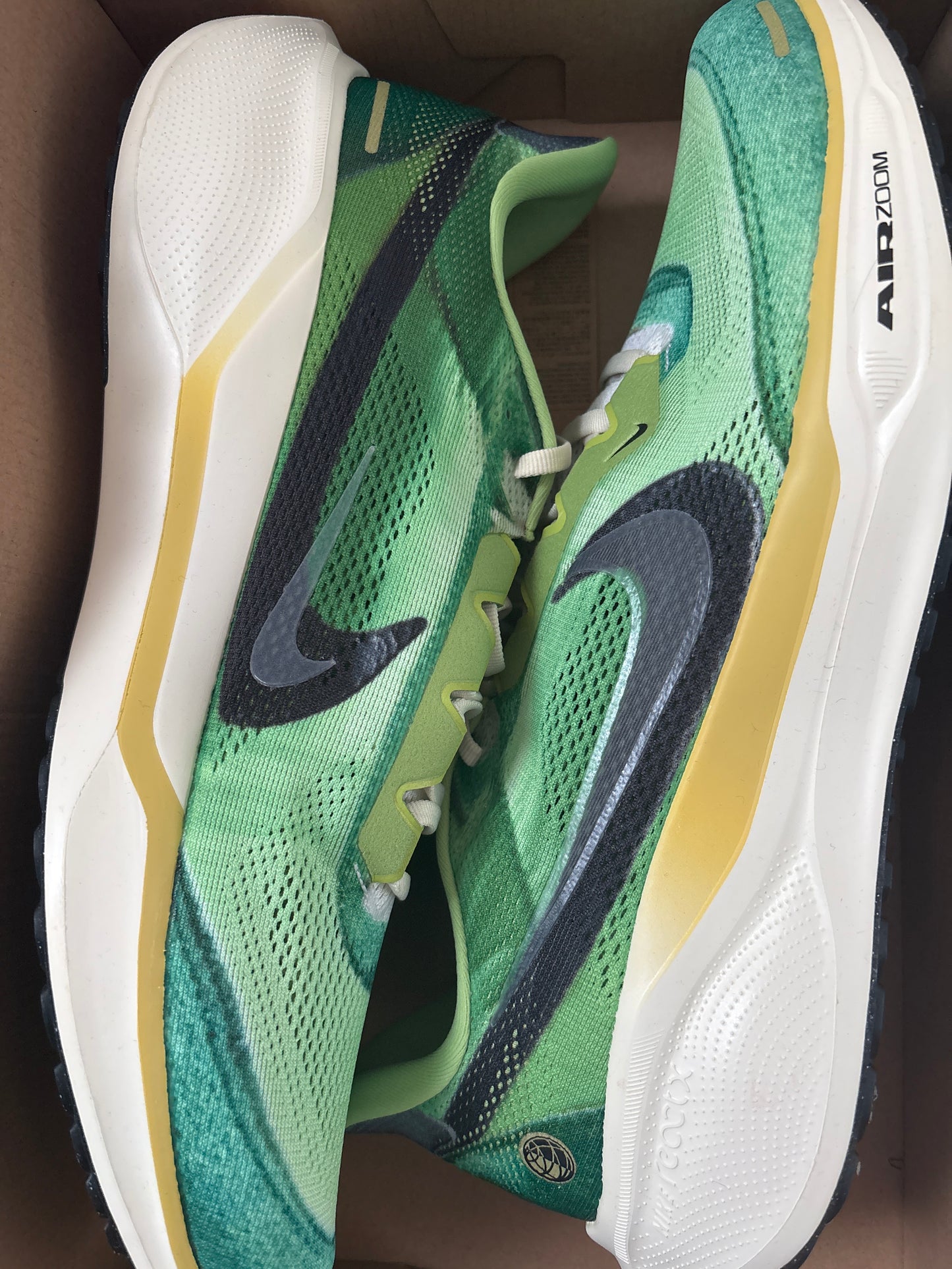 Nike Air Zoom Pegasus 41, grün/weiss/schwarz, Größe 48,5