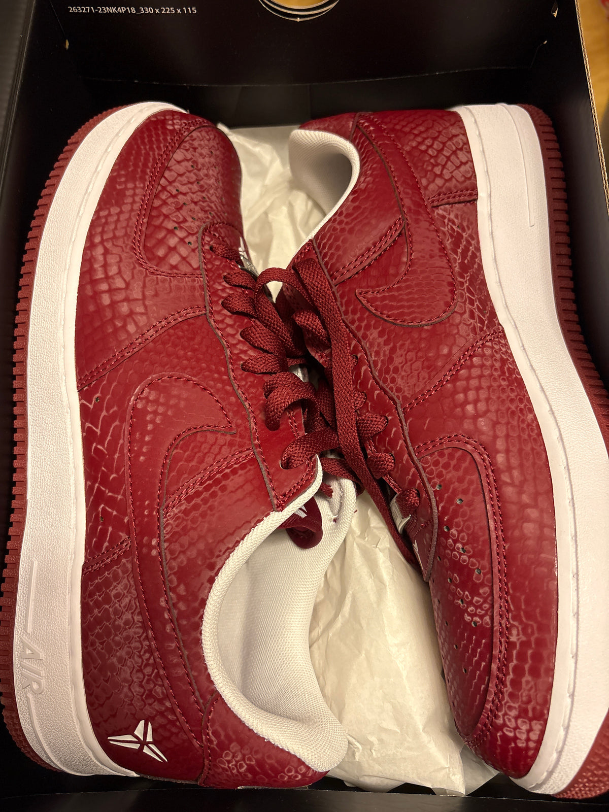 Nike Air Force 1 x Kobe in weinrot „Mamba Forever“, Größe wählbar