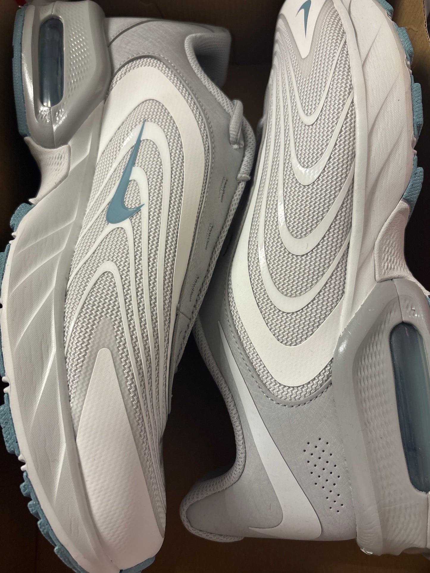 Nike Air Max Fire in grau, Größe wählbar