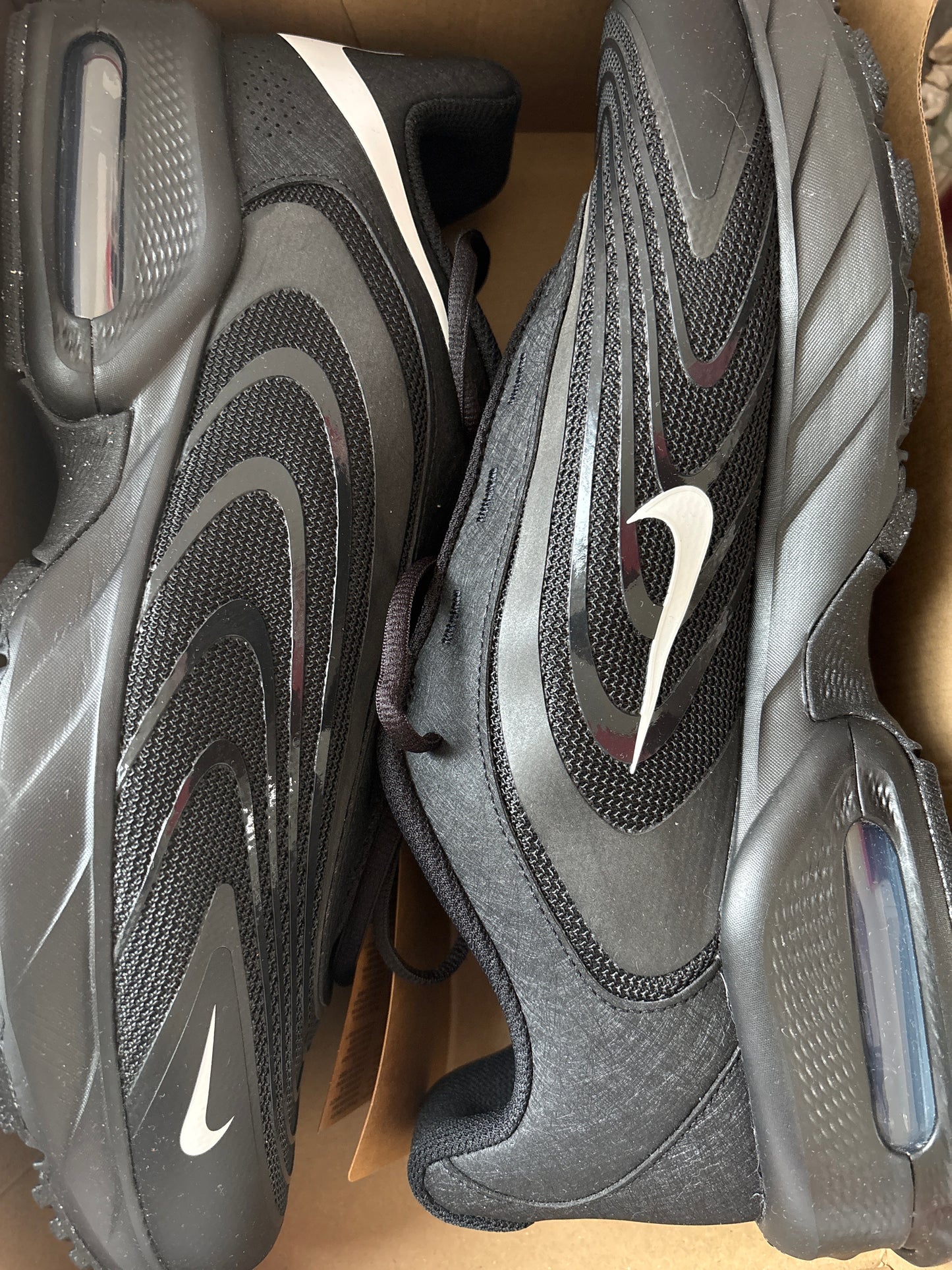 Nike Air Max Fire in schwarz, Größe wählbar