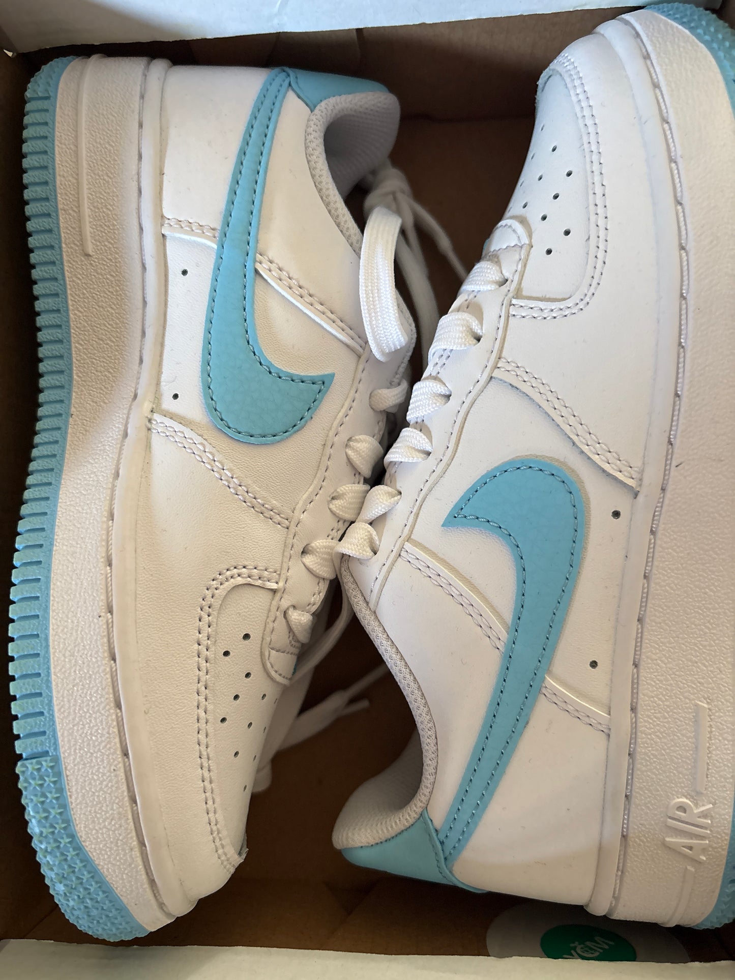 Nike Air Force 1 weiss/hellblau, Größe 32