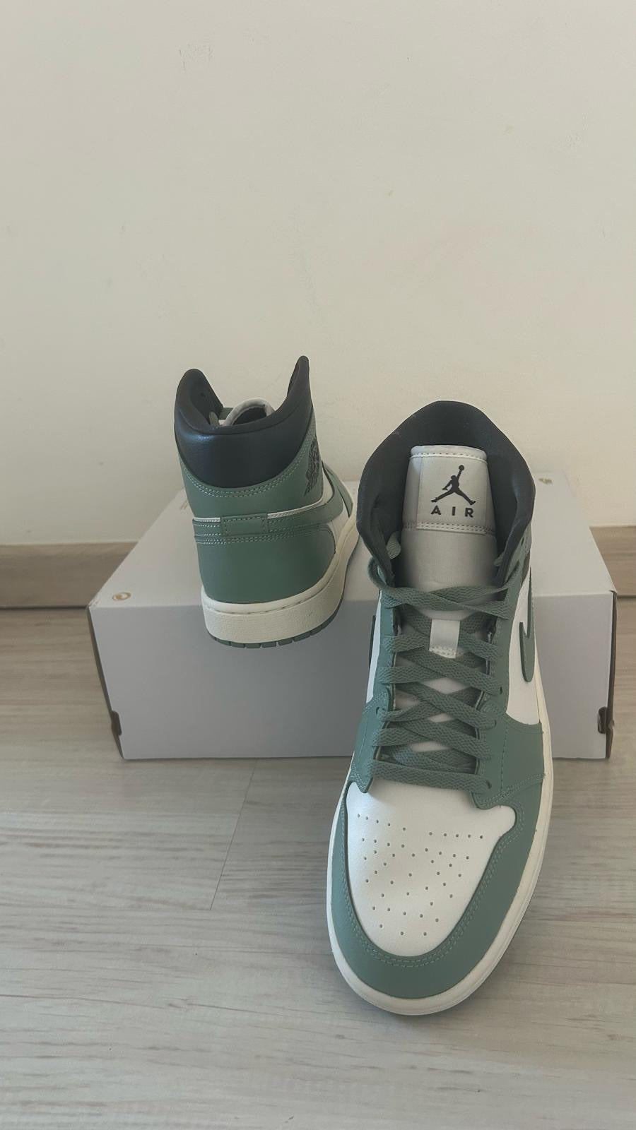 Nike Air Jordan 1 MID, grün/weiss/schwarz, Größe wählbar