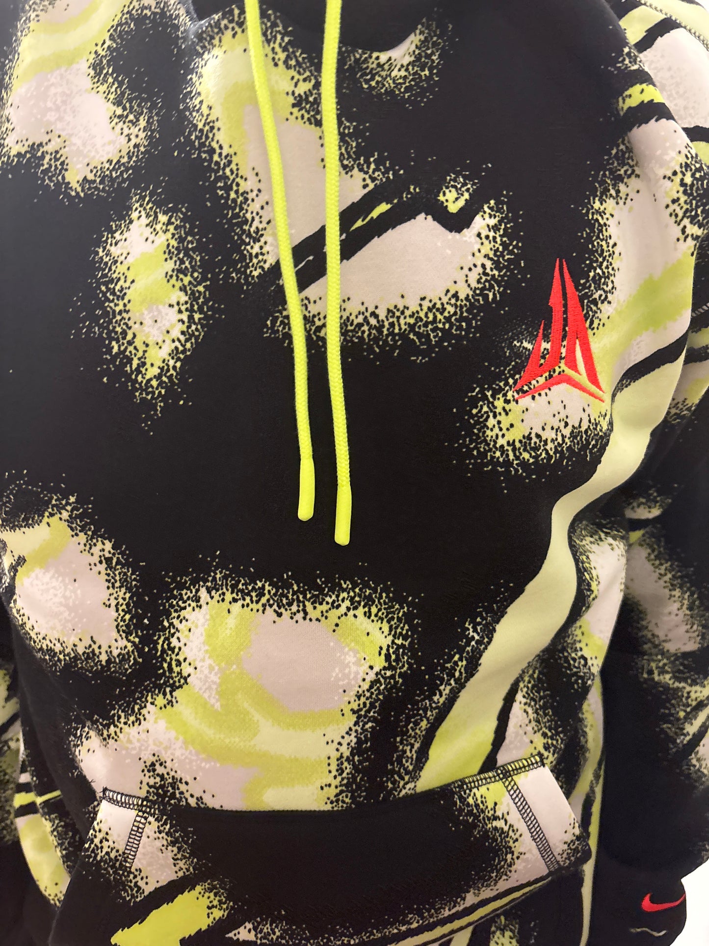 Nike hoodie Ja Morant weiss/schwarz/neon, Größe wählbar