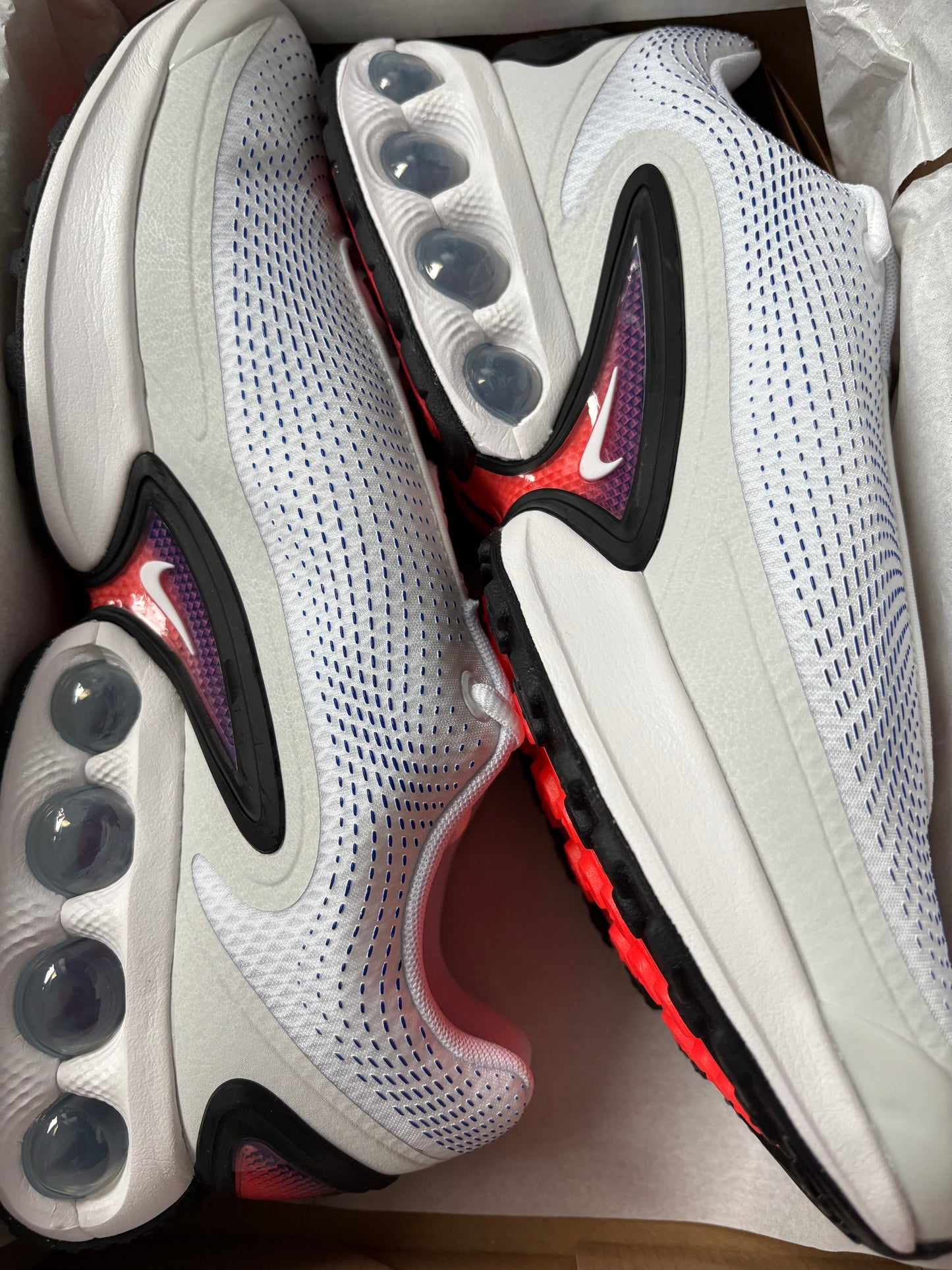 Nike Air Max DN in weiss/grau/blau, Gr. wählbar