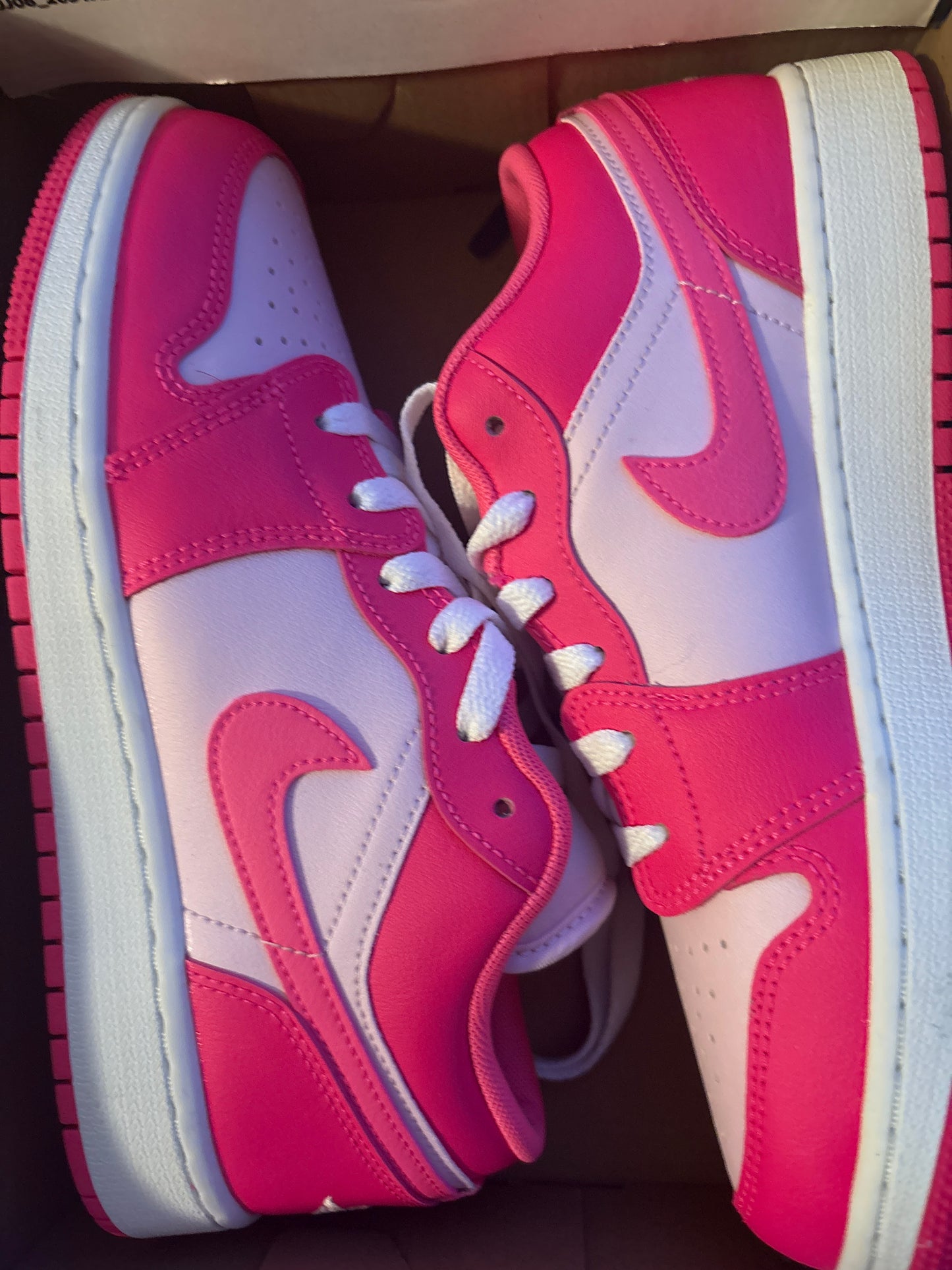 Nike Air Jordan 1 Low weiss/pink, Größe wählbar