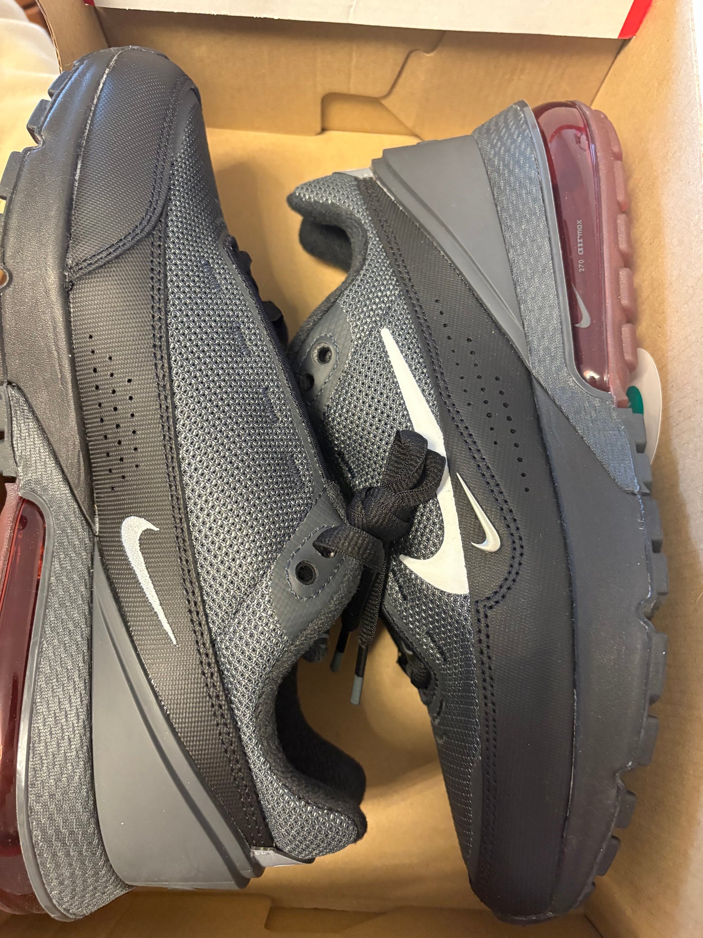 Nike Air Max Pulse in schwarz/silber, Gr. Wählbar