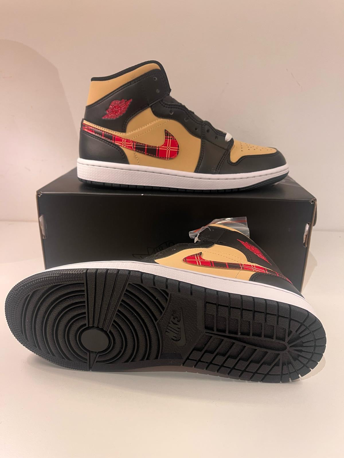 Nike Air Jordan 1 MID, schwarz/creme/kariert, Größe wählbar