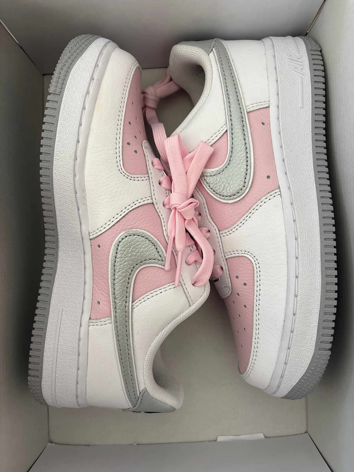 Nike Air Force 1, weiss/rosa/silber, Größe 36
