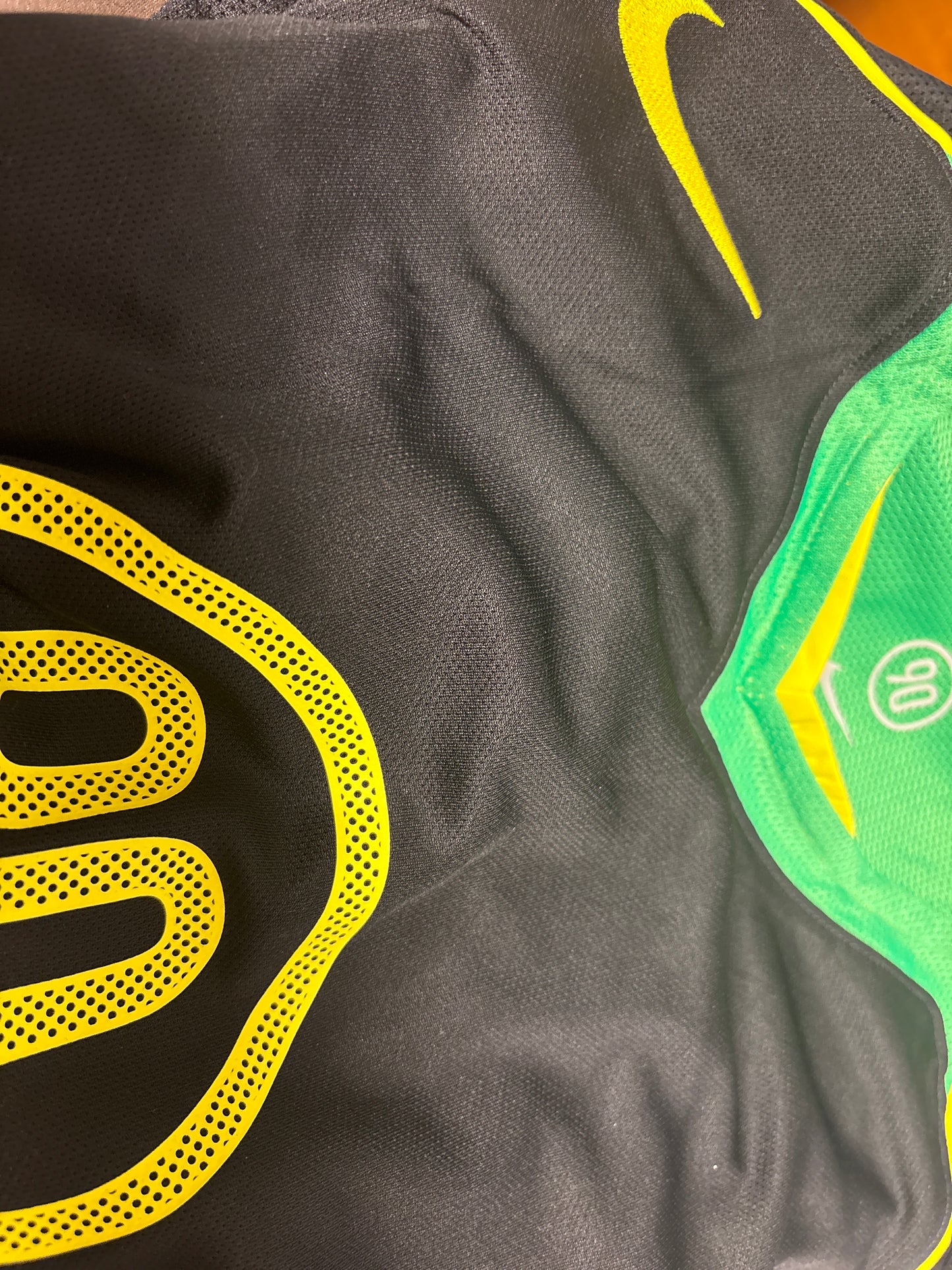 Nike Shirt T90 , Größe M in schwarz/gelb/grün