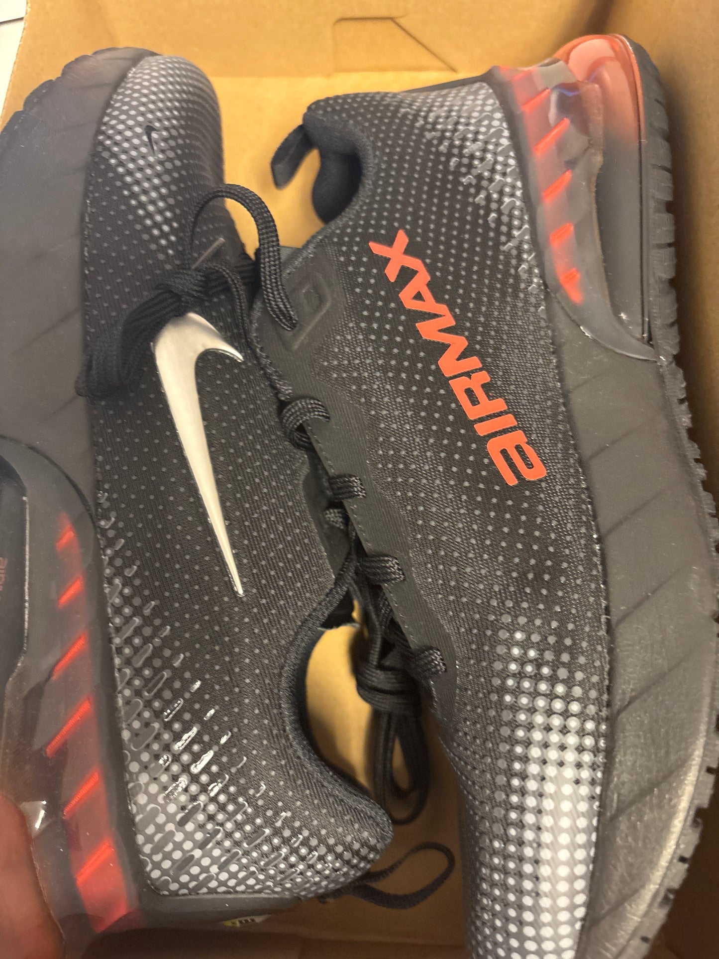 Nike Air Max Phoenix rot/silber/schwarz, Größe 39
