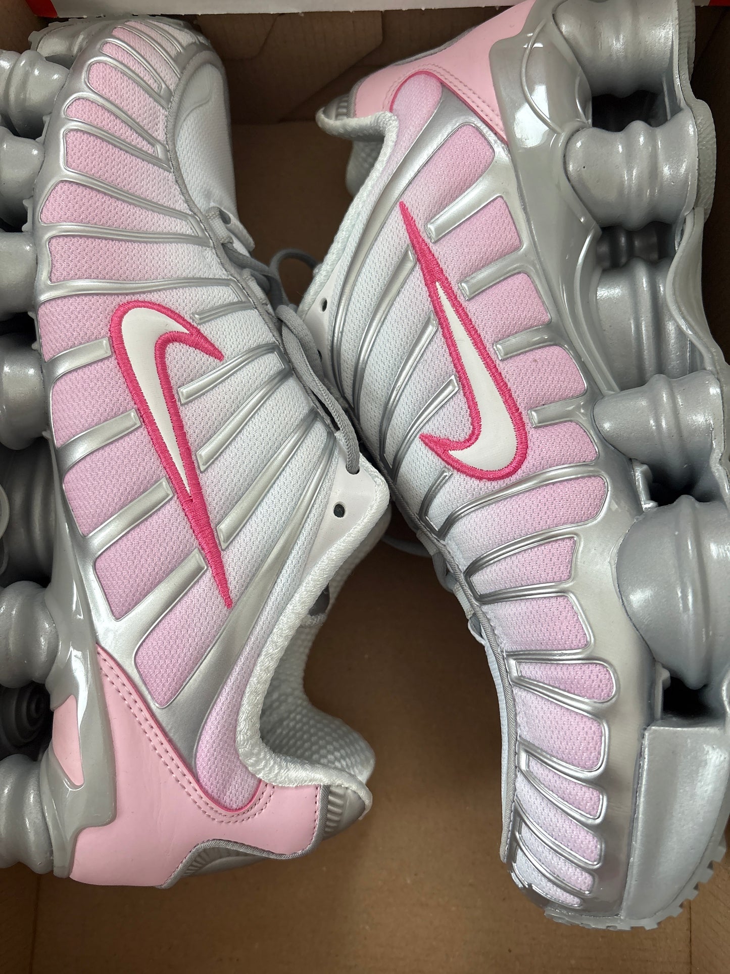Nike Shox TL in grau/rosa, Größe 40