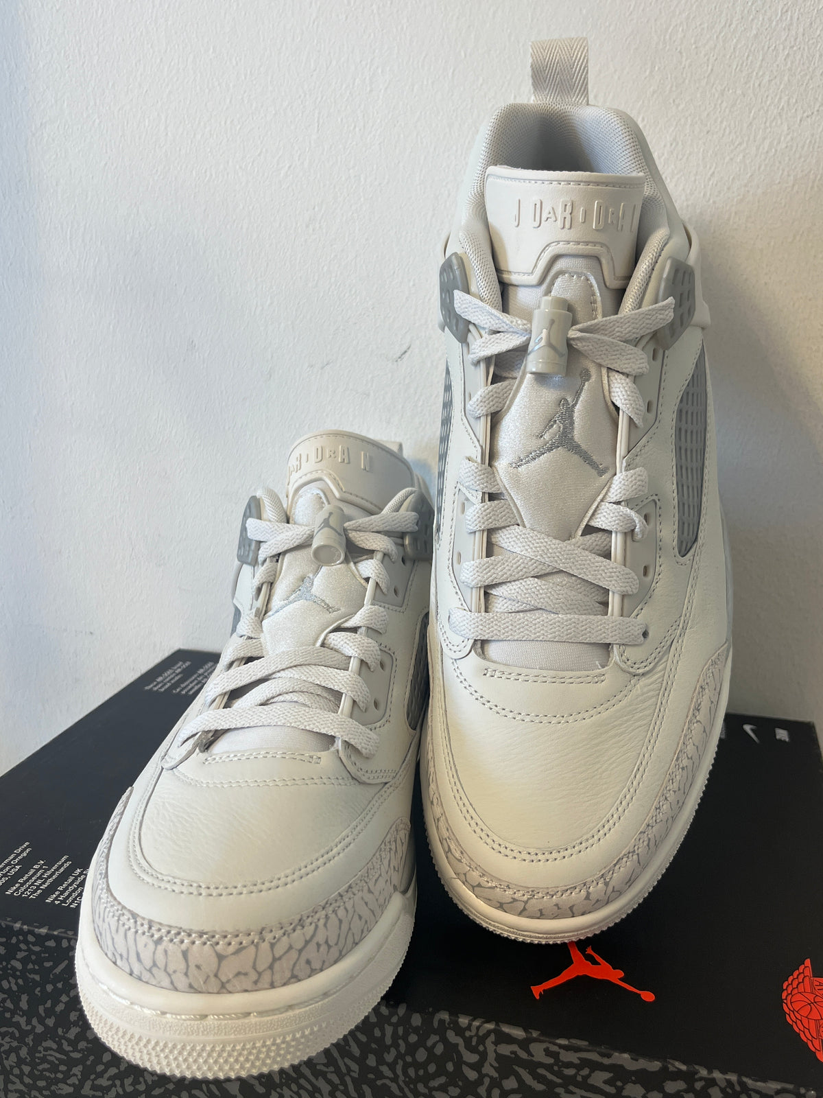 Nike Jordan Spizike Low, in grau/weiß/silber, Größe 44