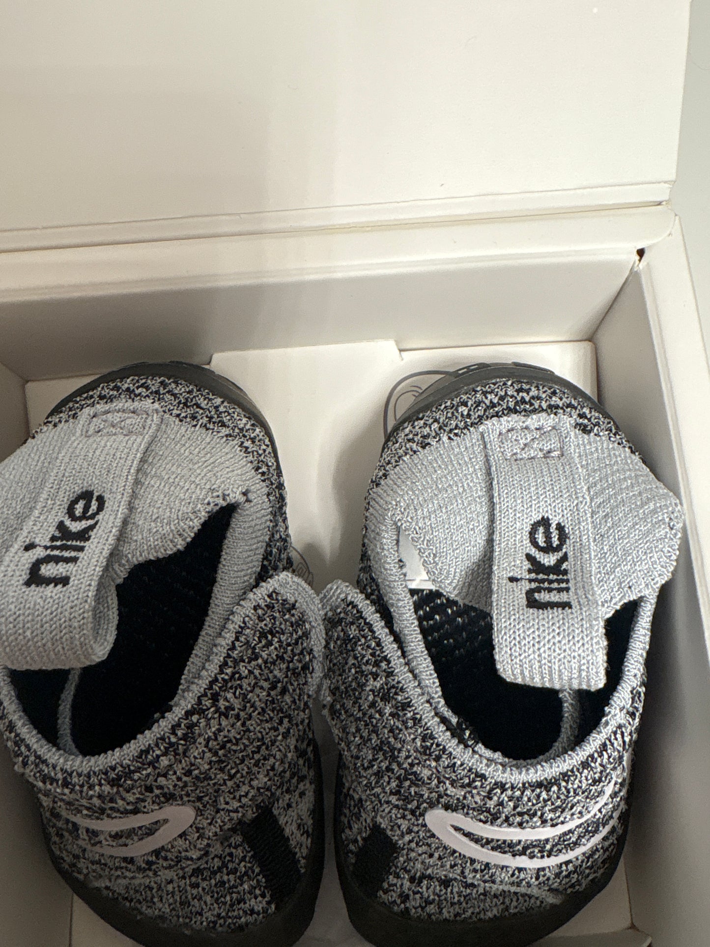 Nike Swoosh 1, schwarz, Größe wählbar