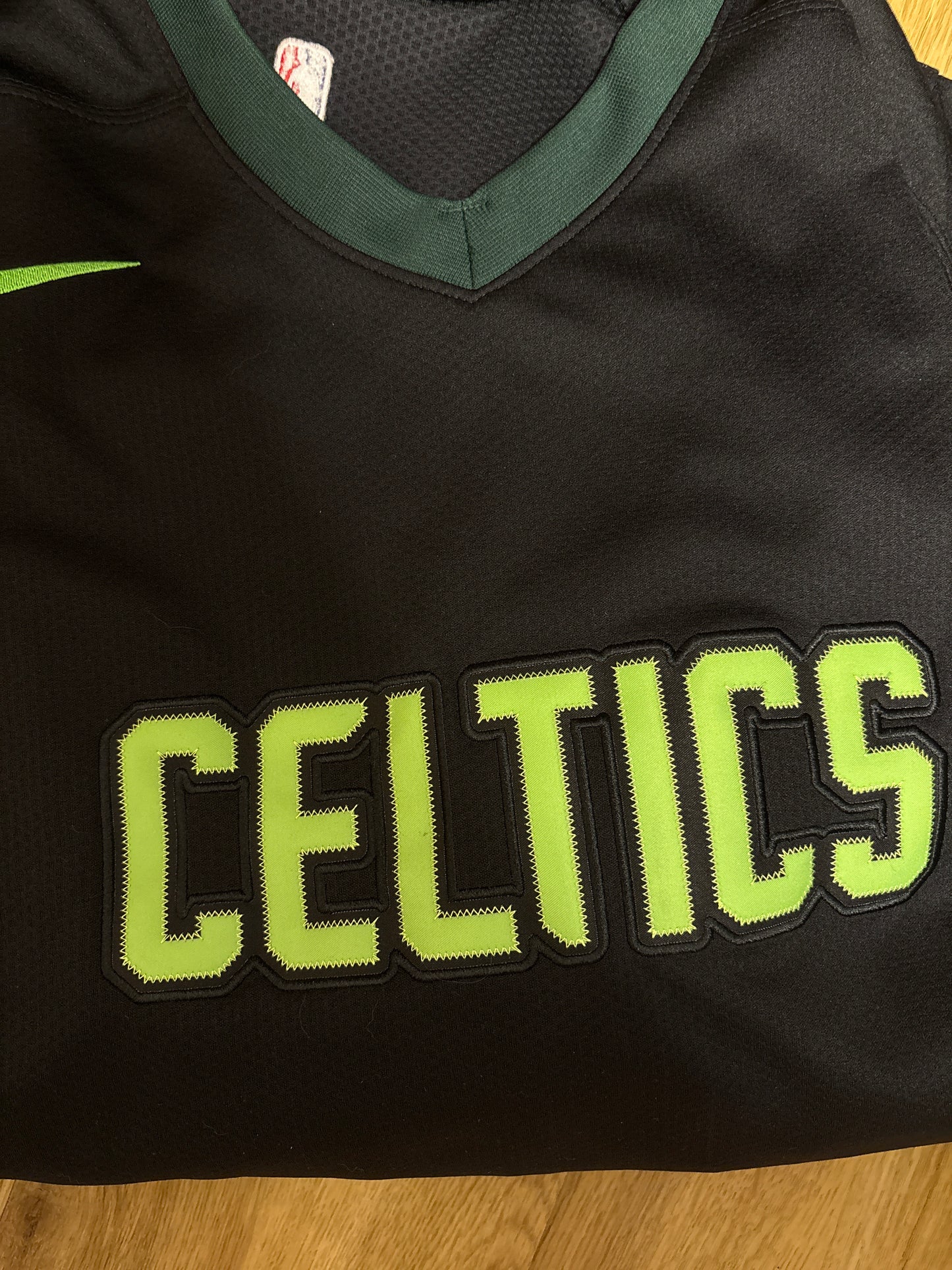 Nike NBA Pulli schwarz/dunkelgrün Boston Celtics, Größe wählbar