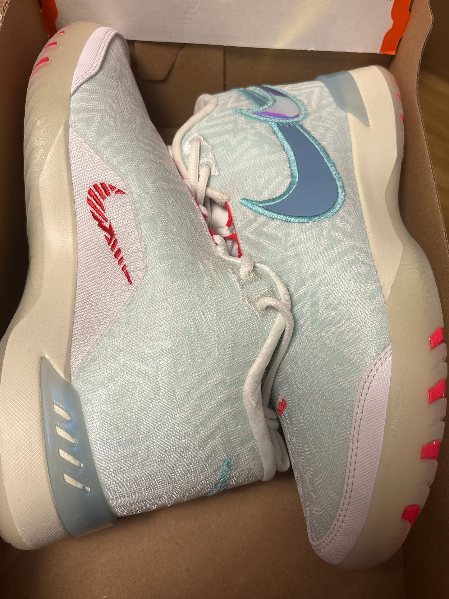 Nike Lebron NXXT Genisus in weiss/blau/pink, Größe 45