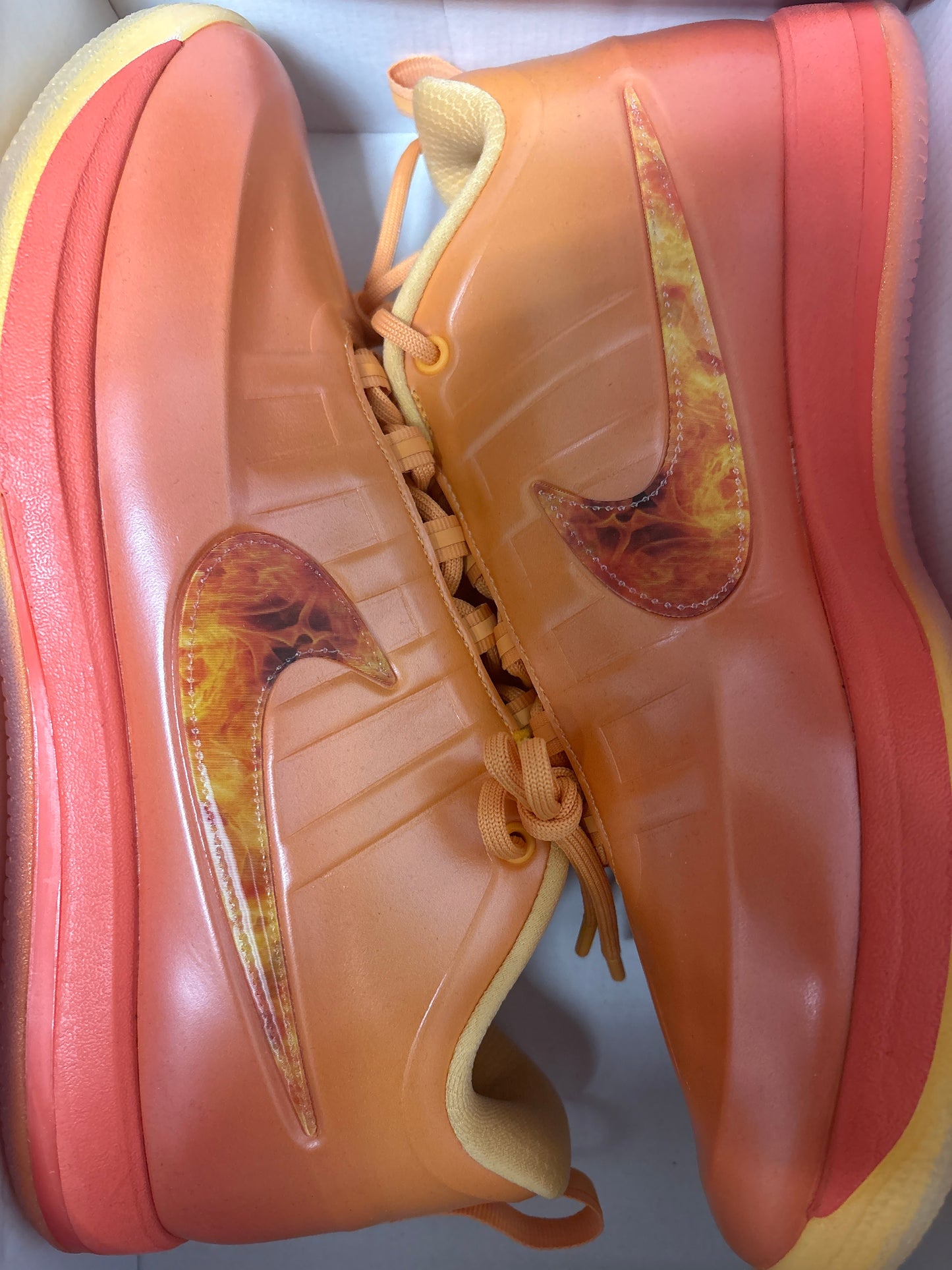 Nike Book 2, in orange /rot, Größe wählbar