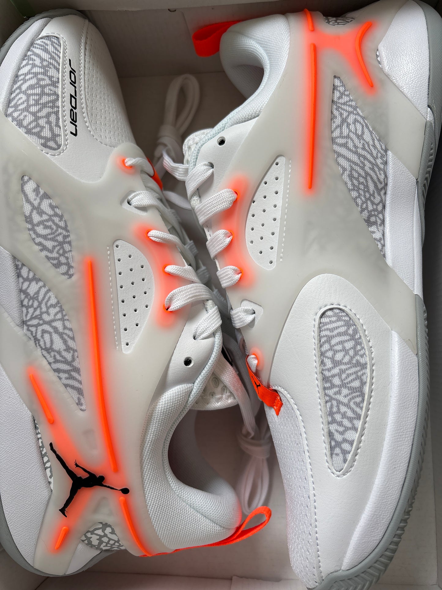 Nike Jordan Heir, orange/weiss/grau, Größe 44,5