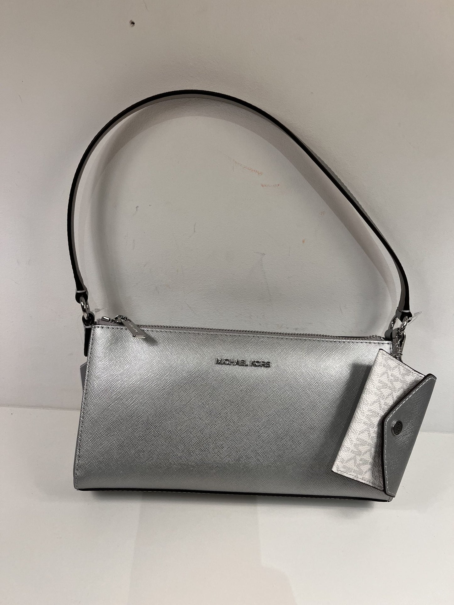 Michael Kors Tasche Pouchette silber